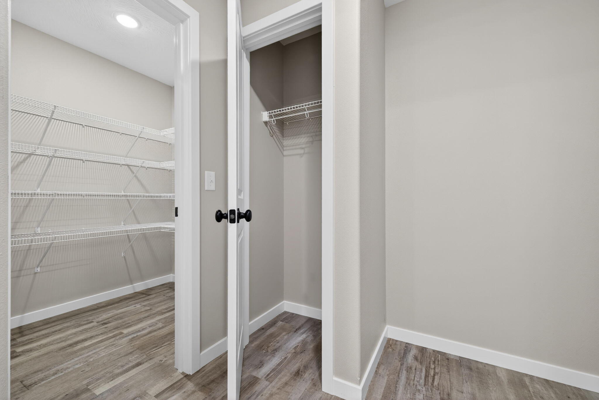 422 Beavertail Road Property Photo 10