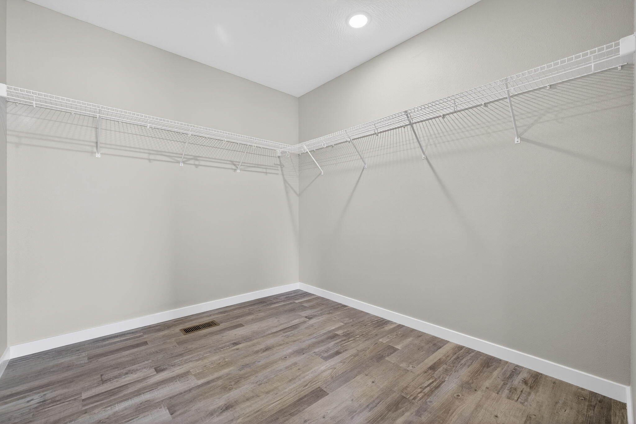 422 Beavertail Road Property Photo 22