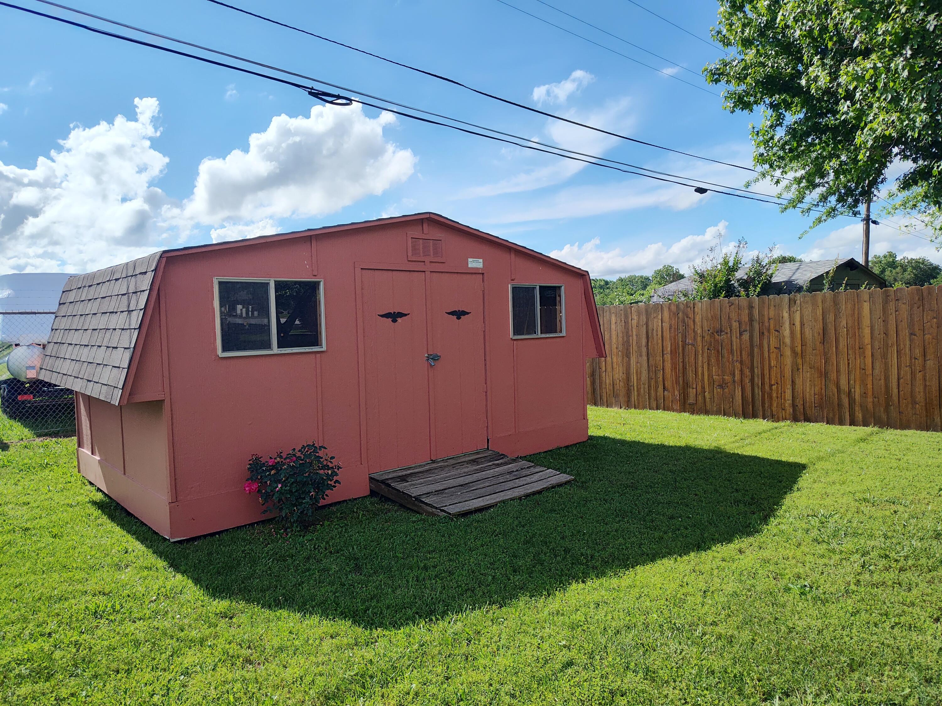 1505 South Sunset Avenue Property Photo 29
