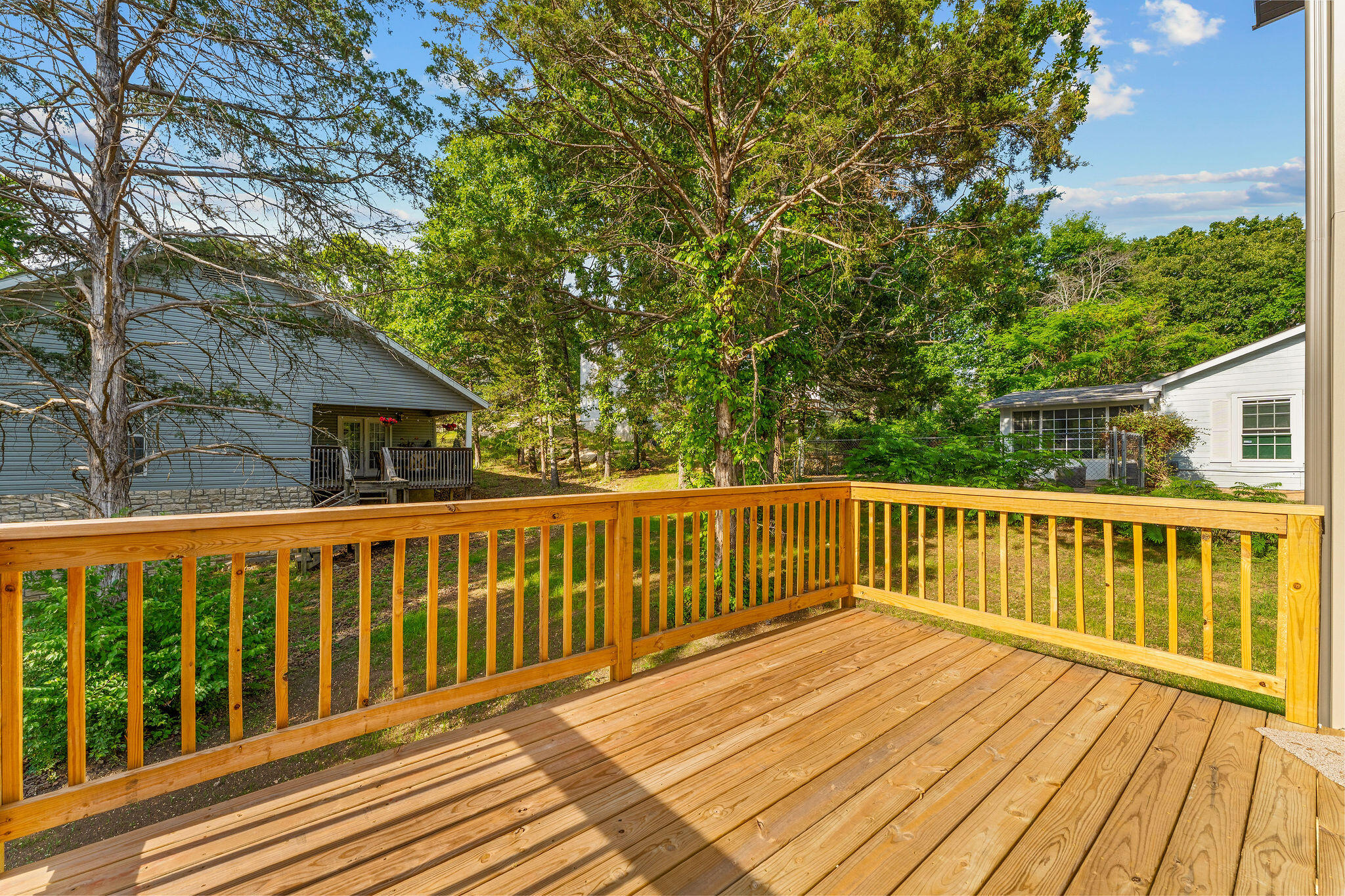 202 Eric Drive Property Photo 6