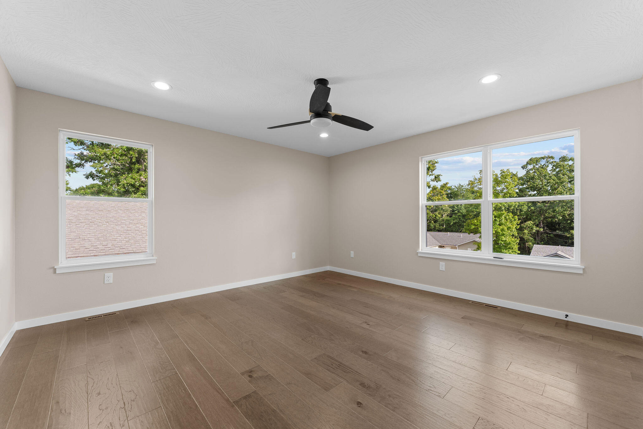 202 Eric Drive Property Photo 14