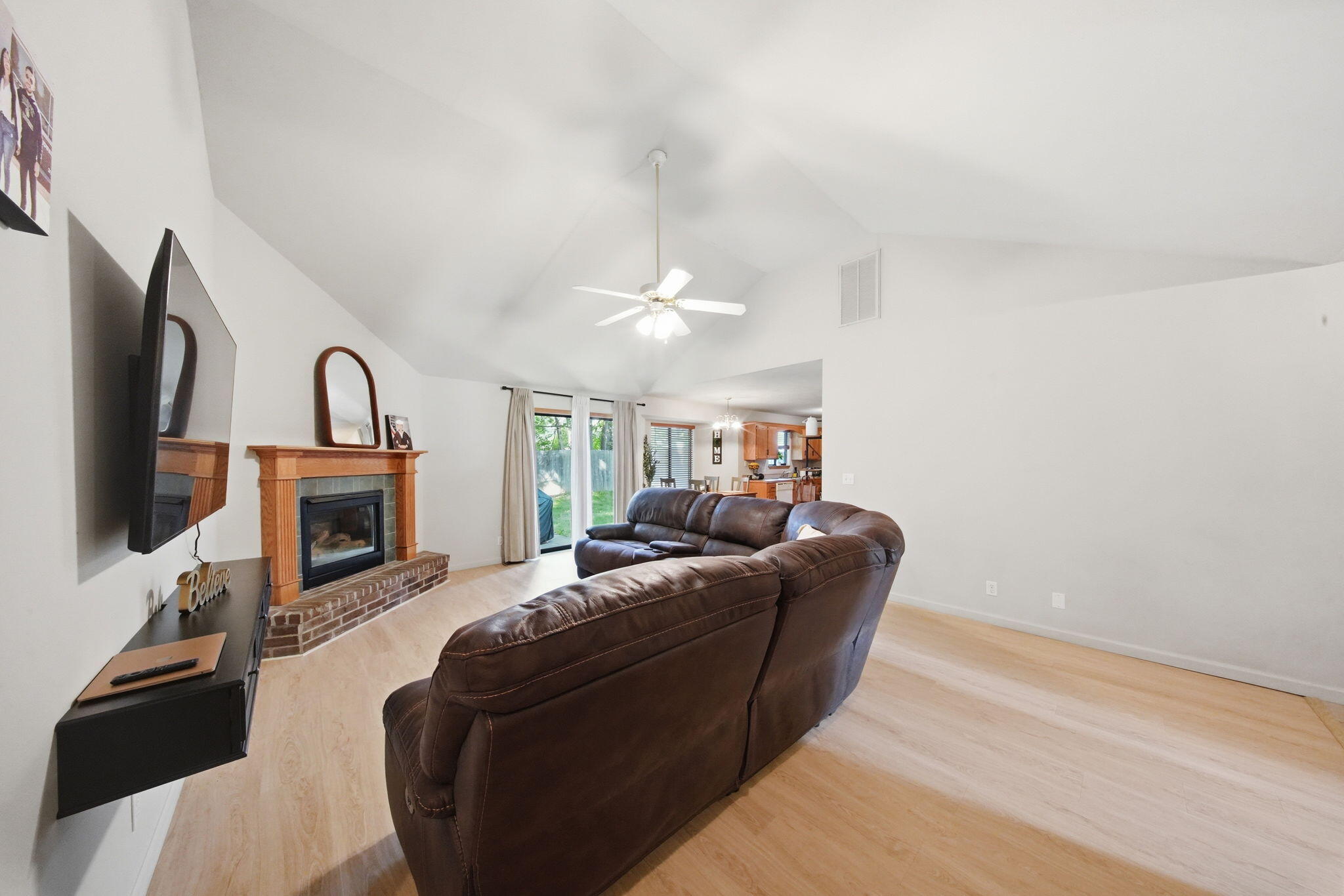 3527 West Sagamont Street Property Photo 6