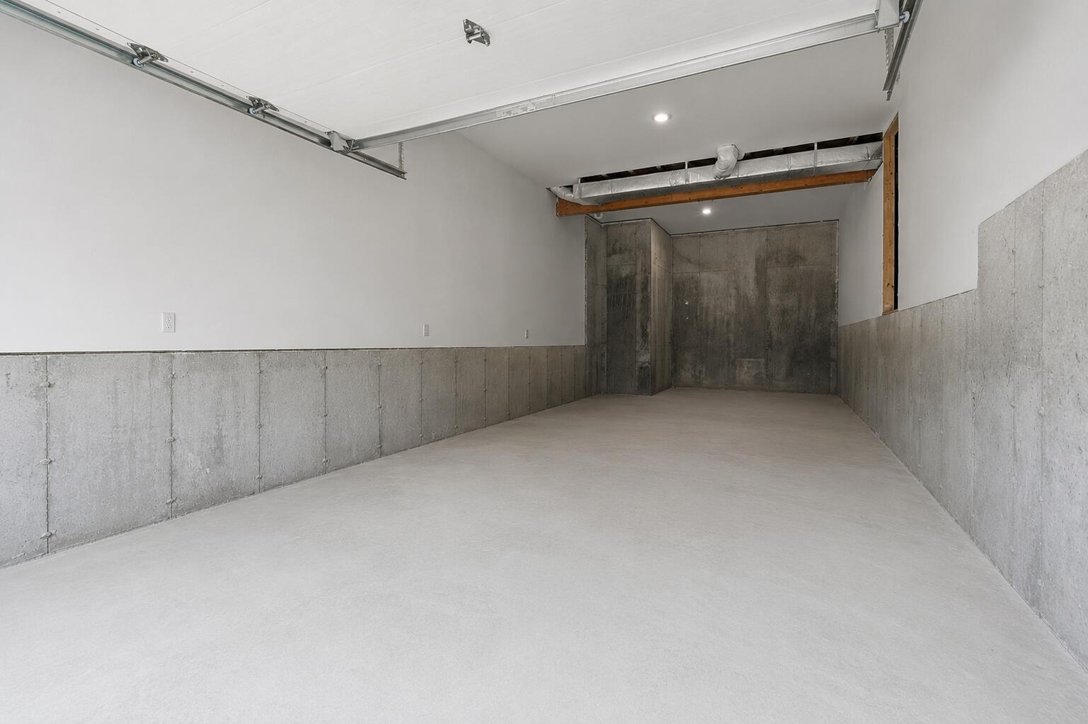 654 Walkington Lane Property Photo 35