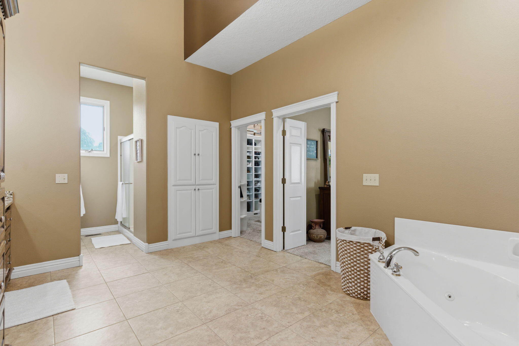 1610 West Caleb Court Property Photo 24