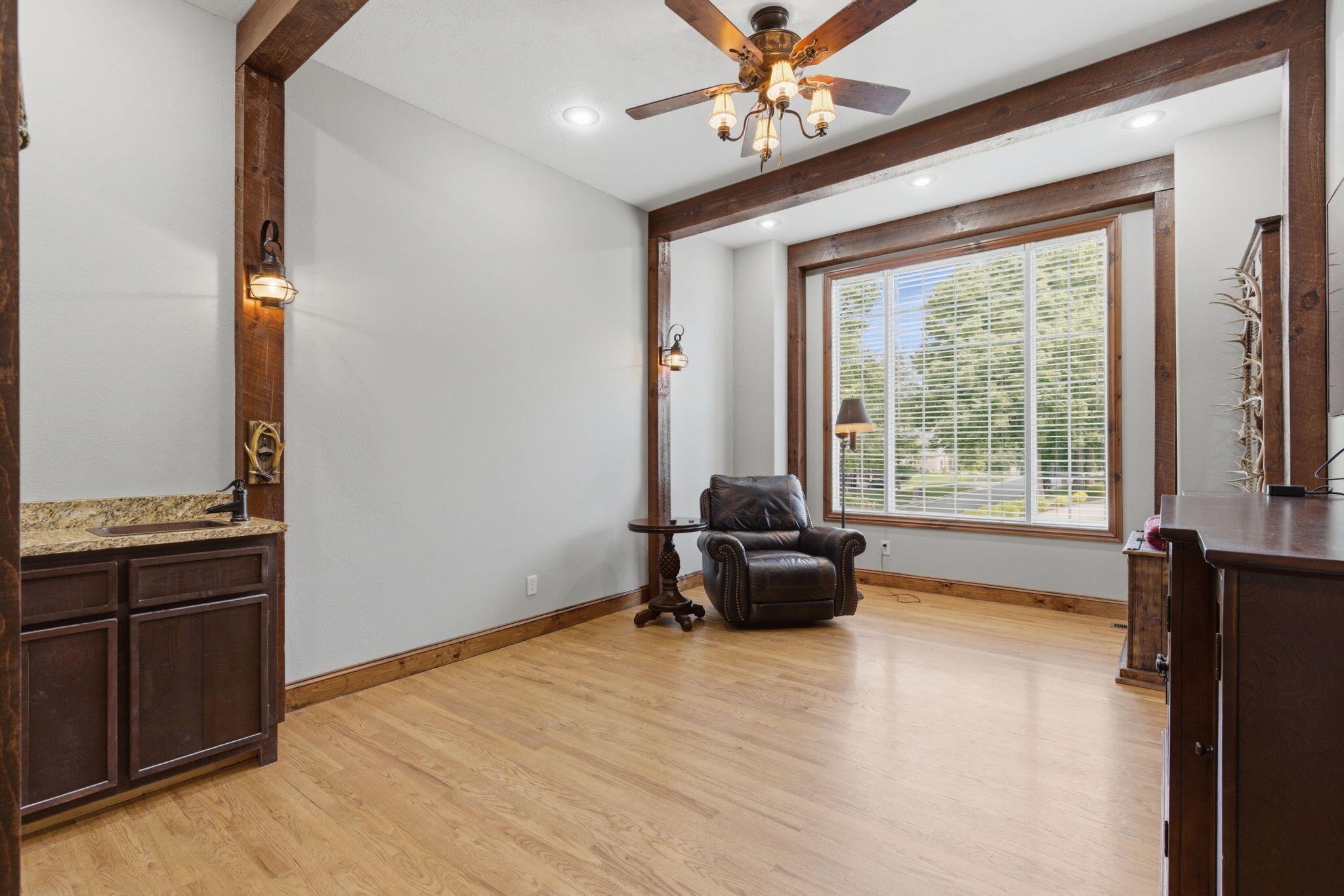 1610 West Caleb Court Property Photo 27