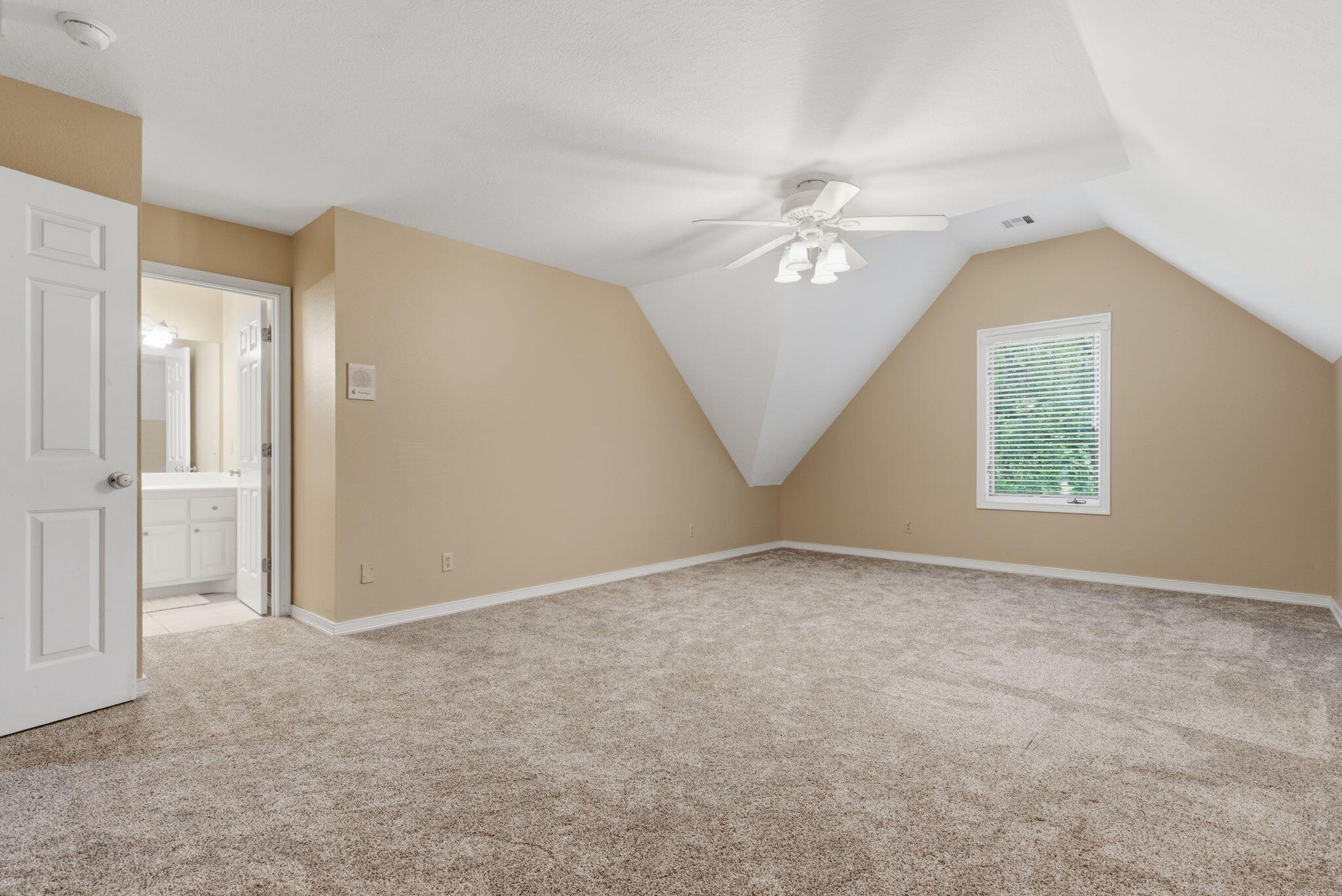 1610 West Caleb Court Property Photo 45