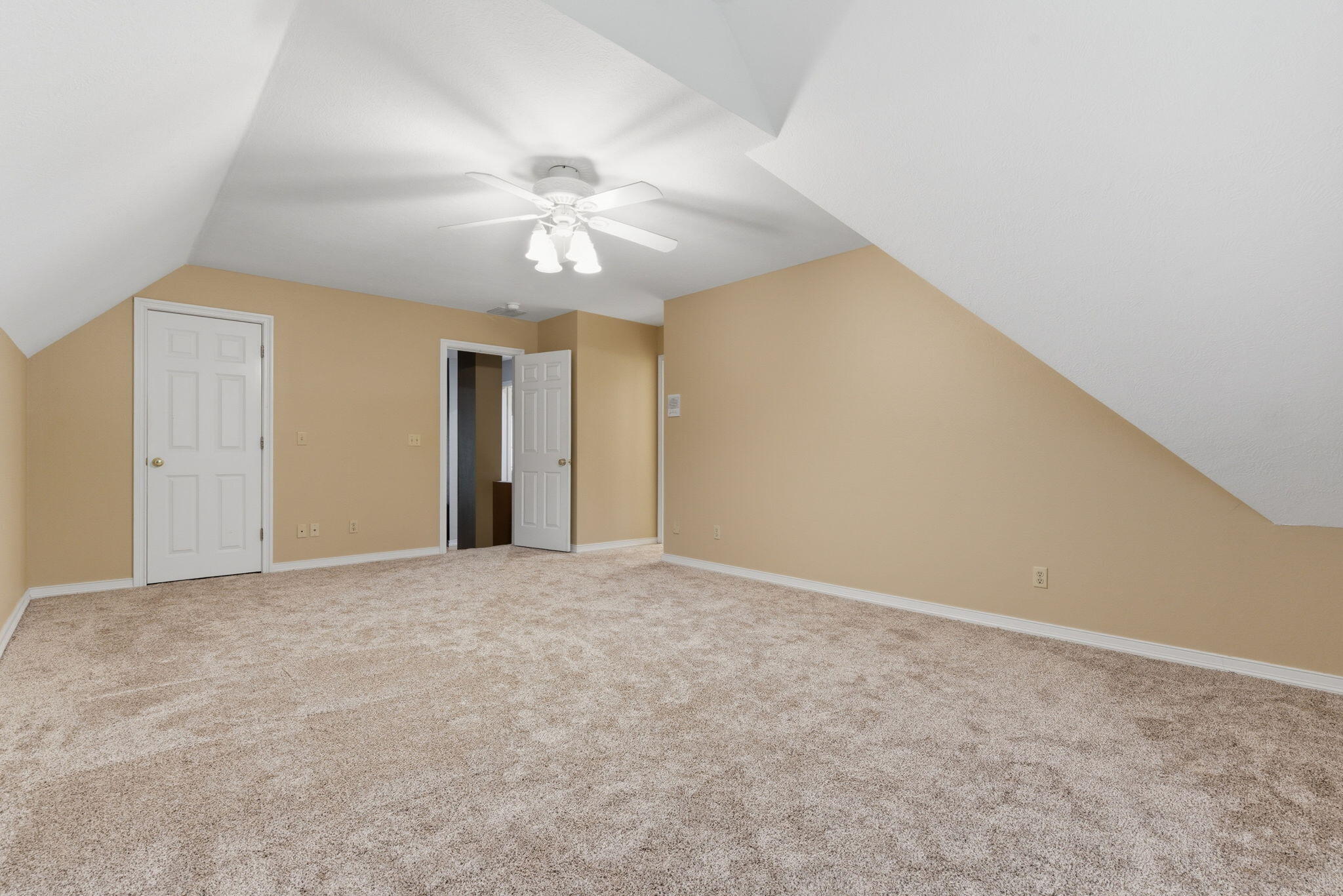 1610 West Caleb Court Property Photo 46