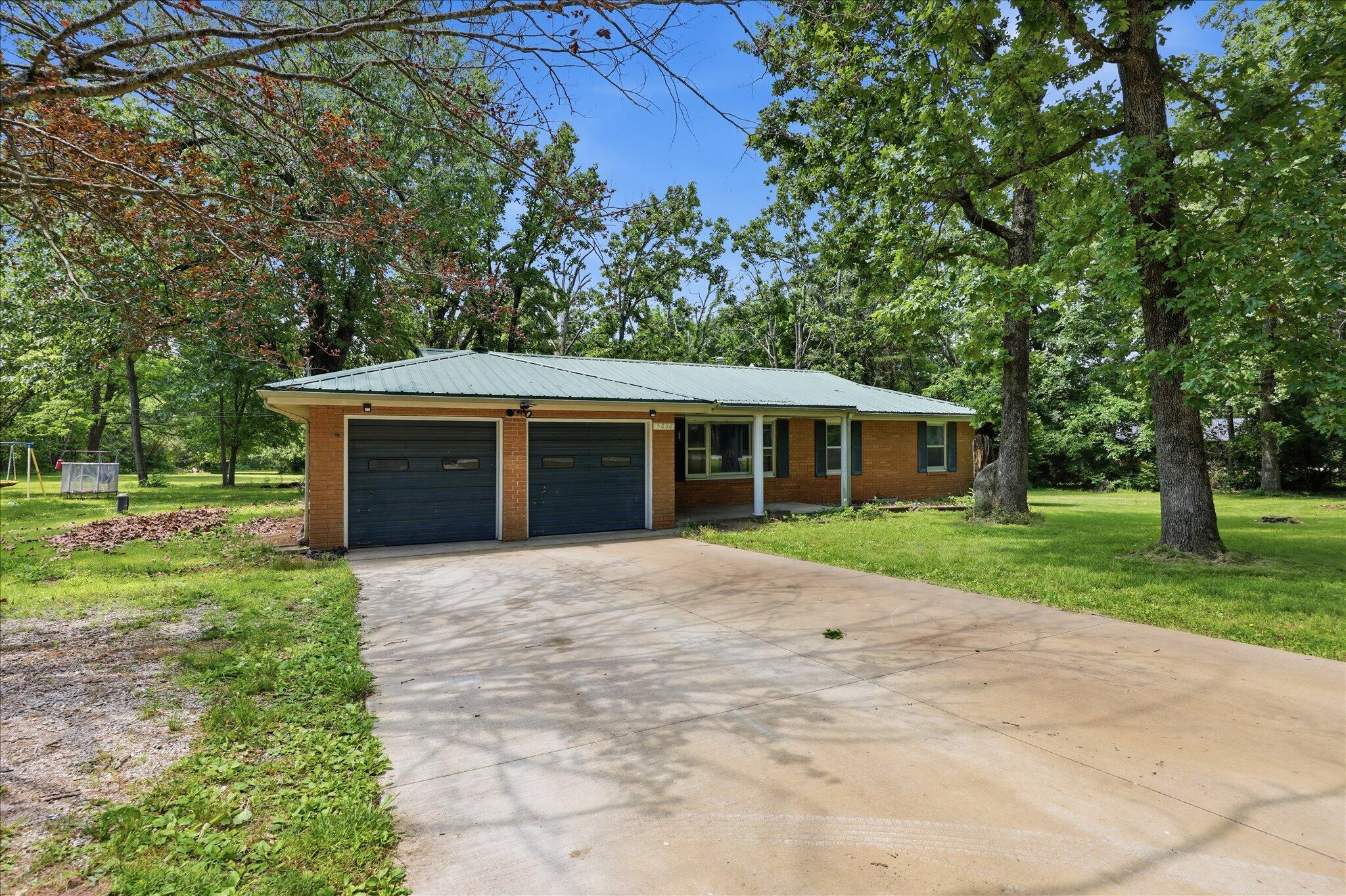 5866 East Linda Street Property Photo 2
