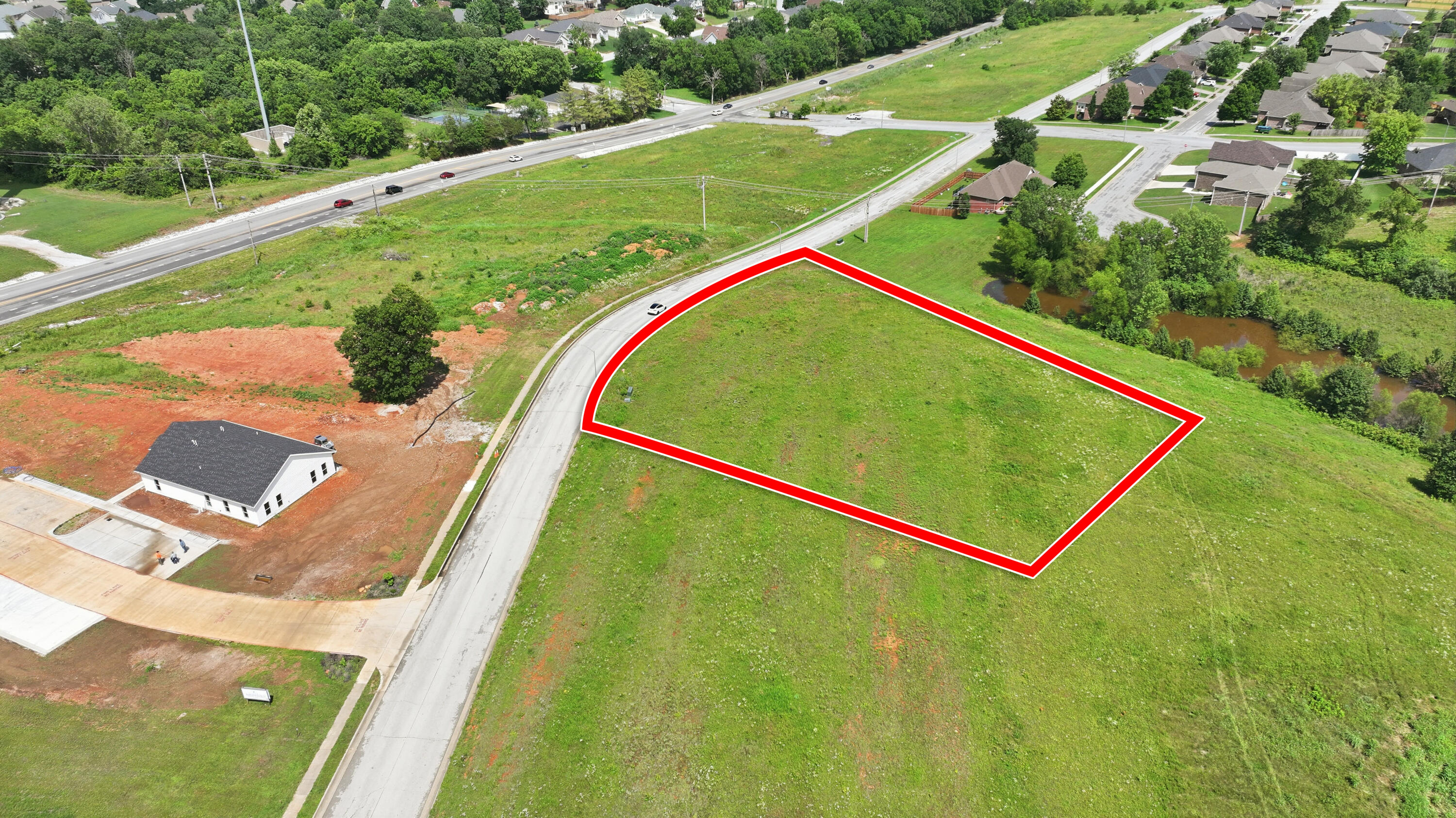 000 Crimson Avenue Property Photo 7
