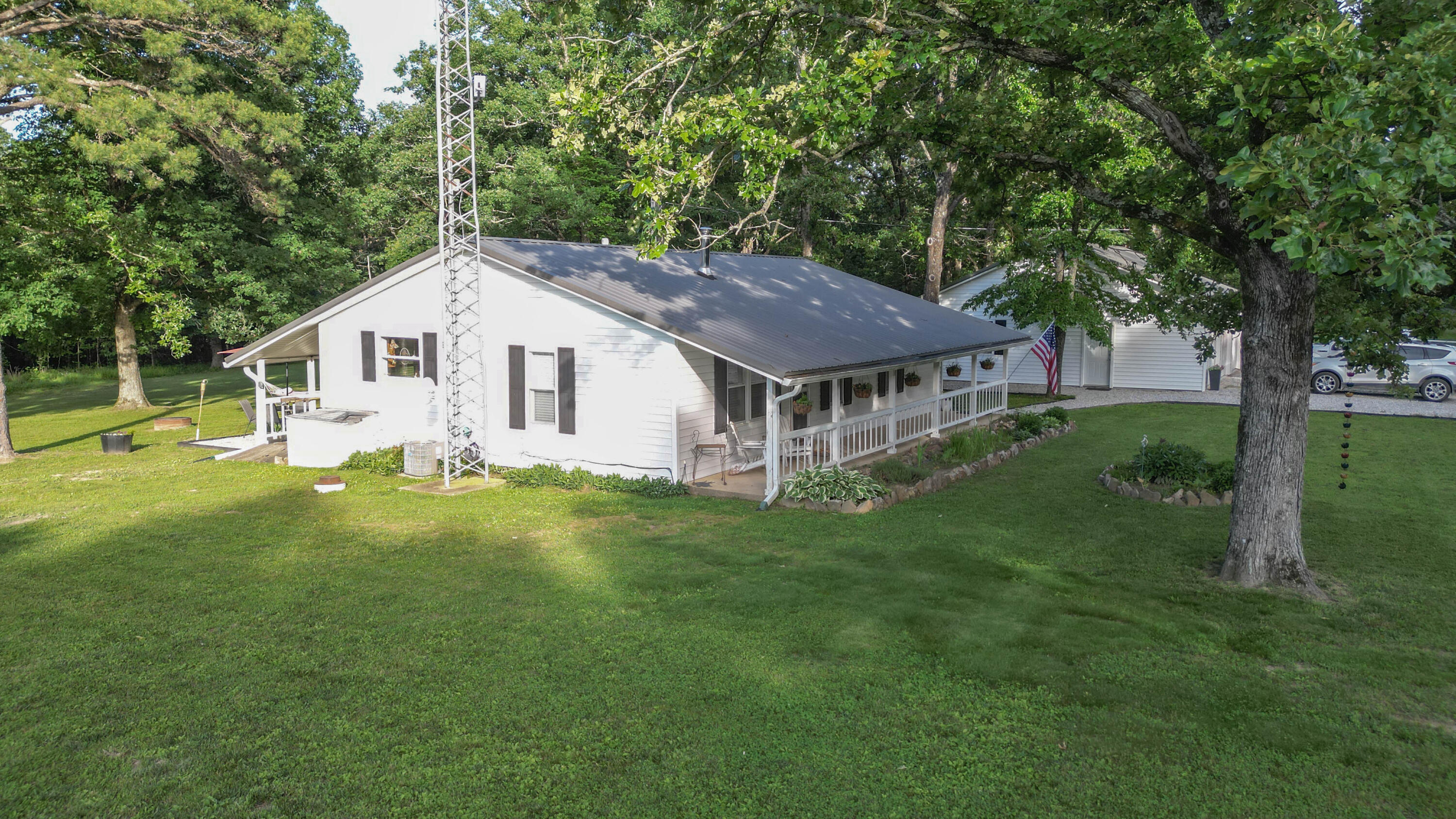 9672 Crane Drive Property Photo 5