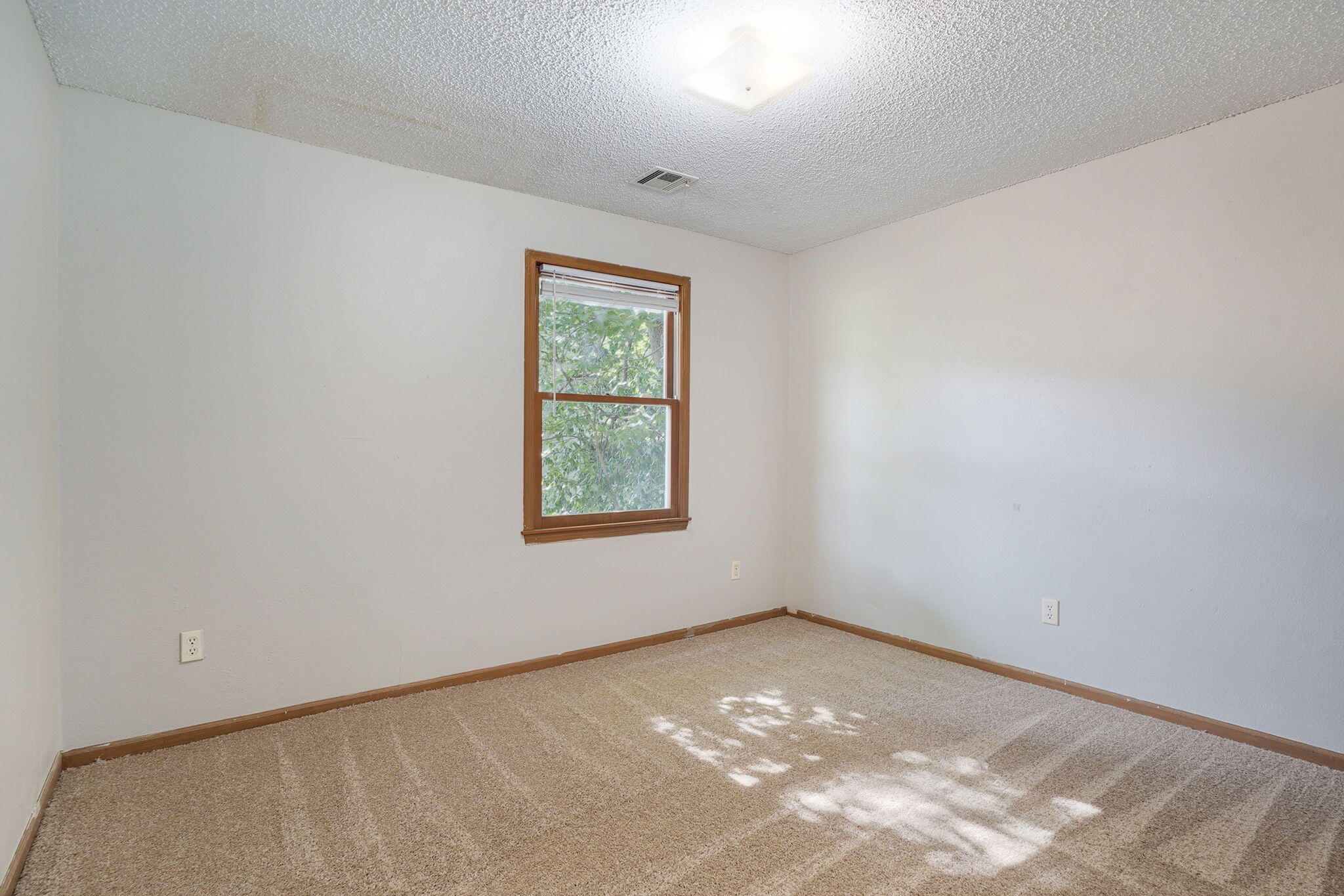 800 West Central Street Property Photo 11