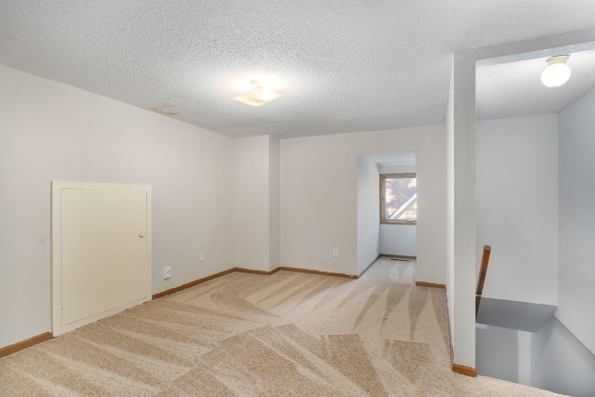 800 West Central Street Property Photo 17