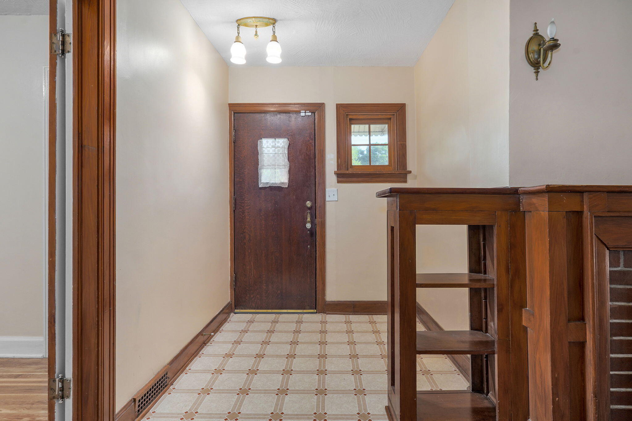 1328 East Bennett Street Property Photo 7