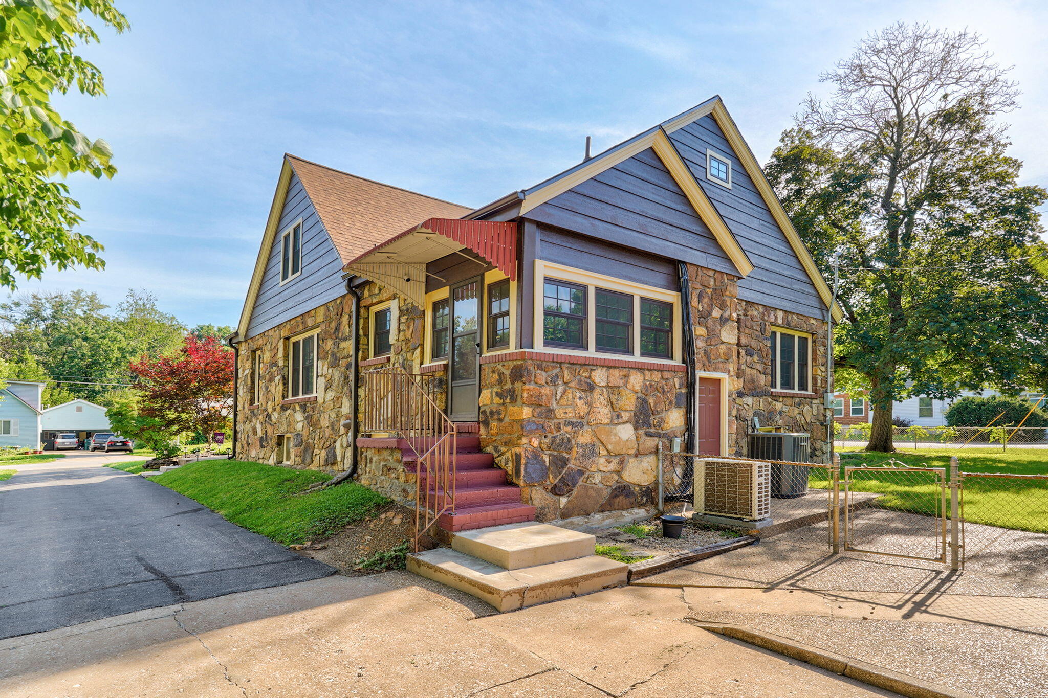 1328 East Bennett Street Property Photo 45