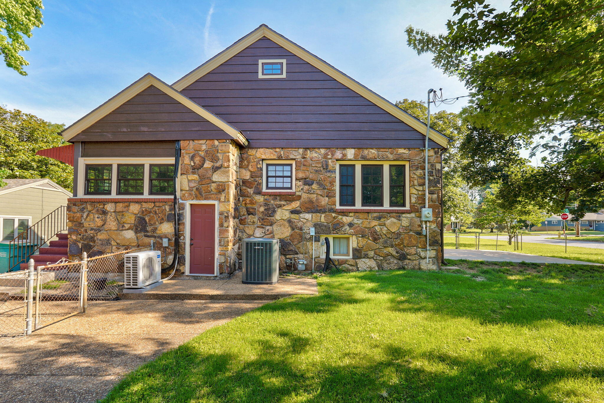 1328 East Bennett Street Property Photo 47