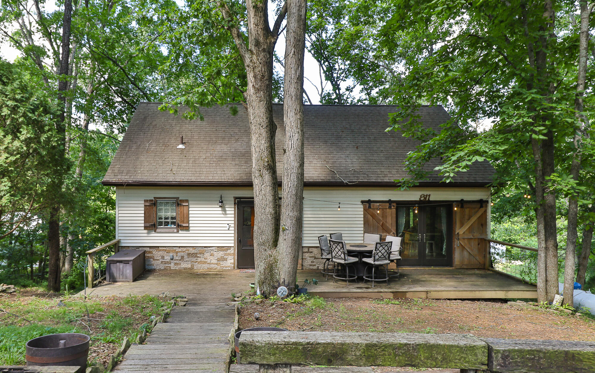 811 Rainbow Valley Drive Property Photo 8