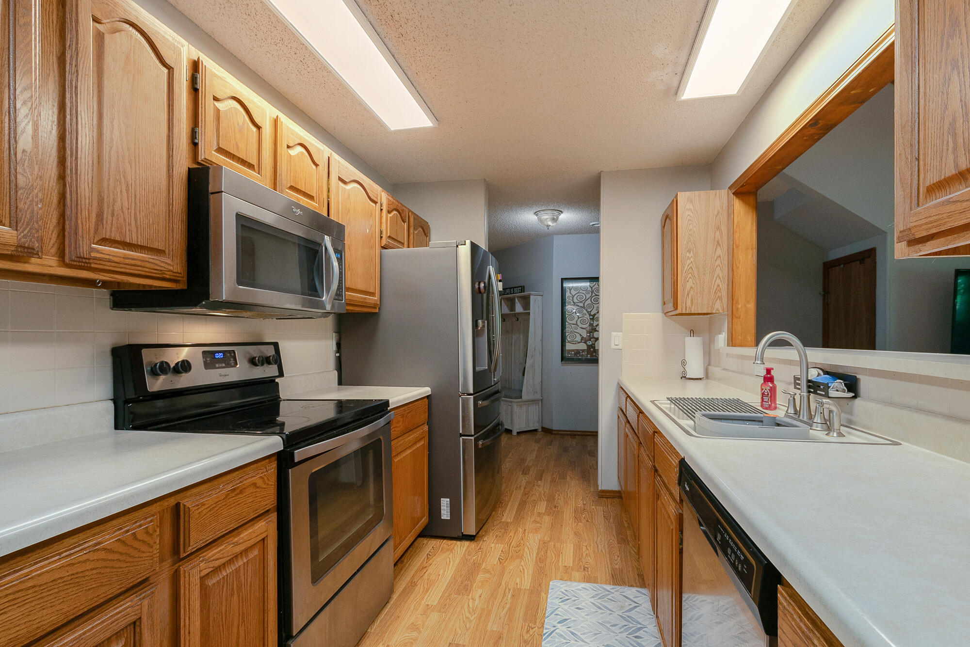 811 Rainbow Valley Drive Property Photo 16