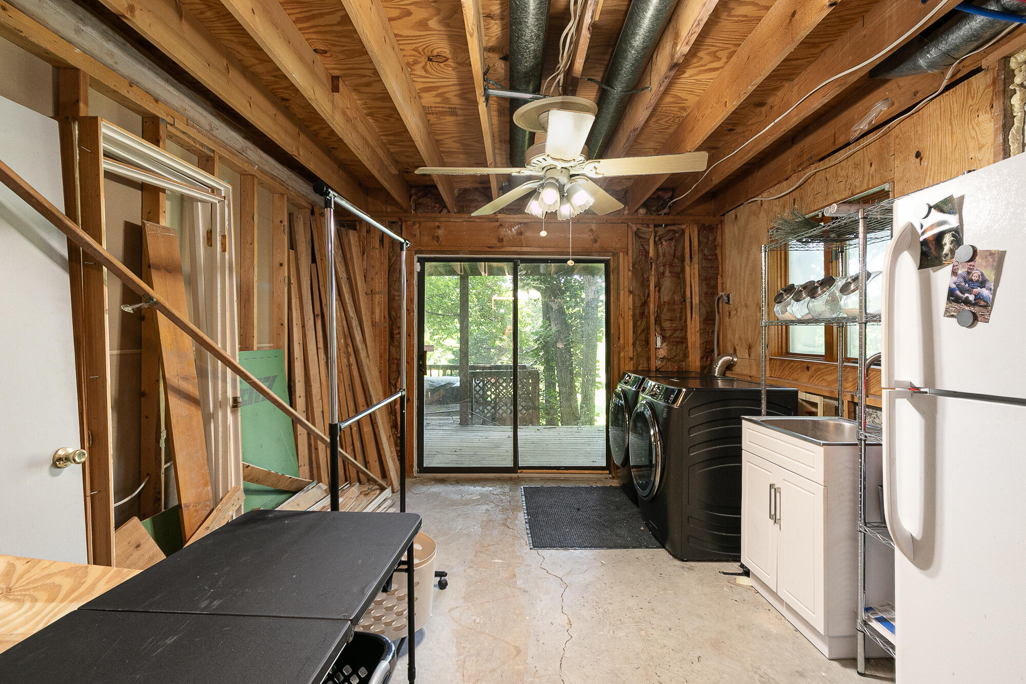 811 Rainbow Valley Drive Property Photo 29