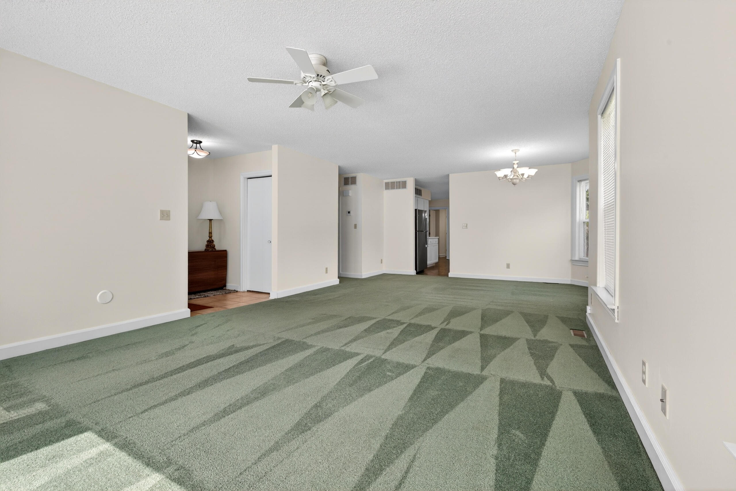 1045 North Colorado Street Property Photo 16