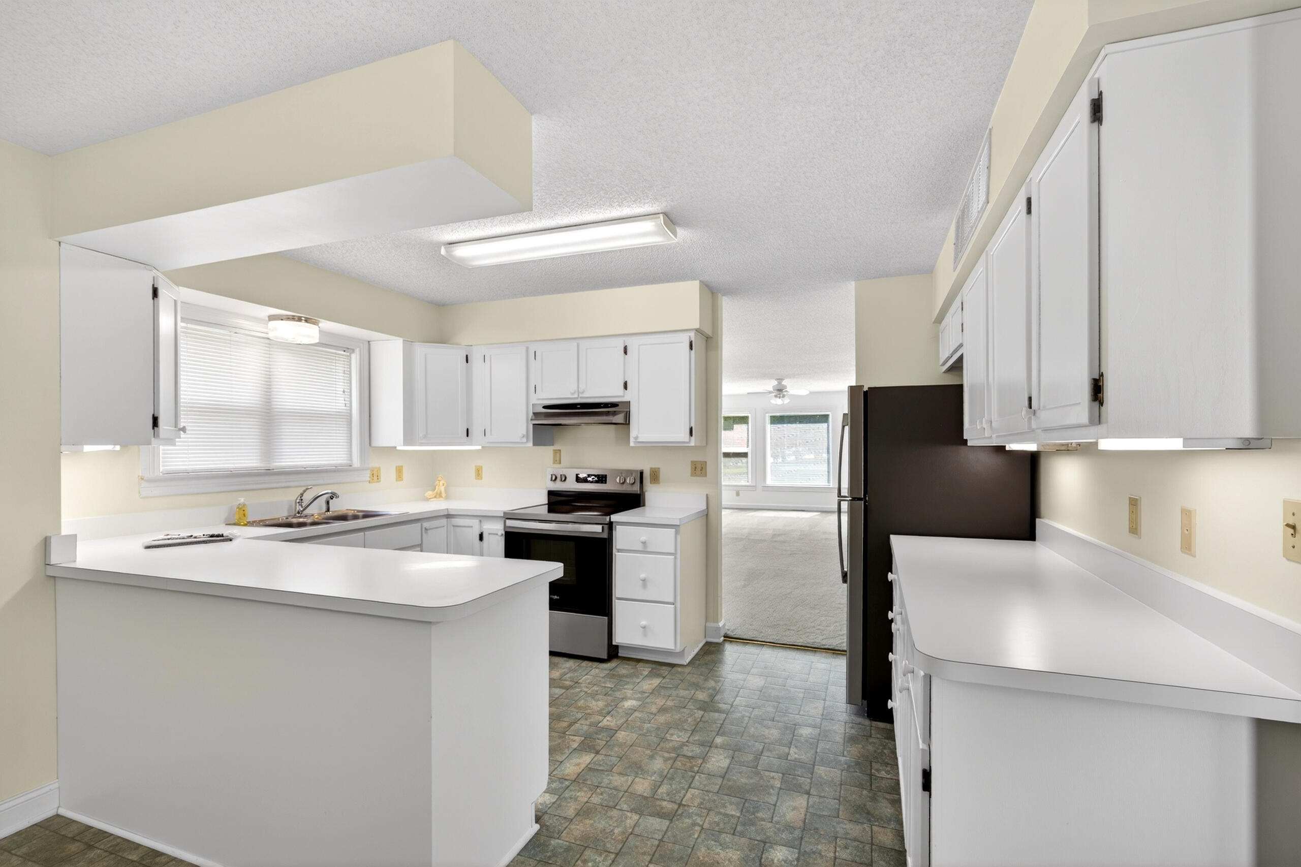 1045 North Colorado Street Property Photo 22