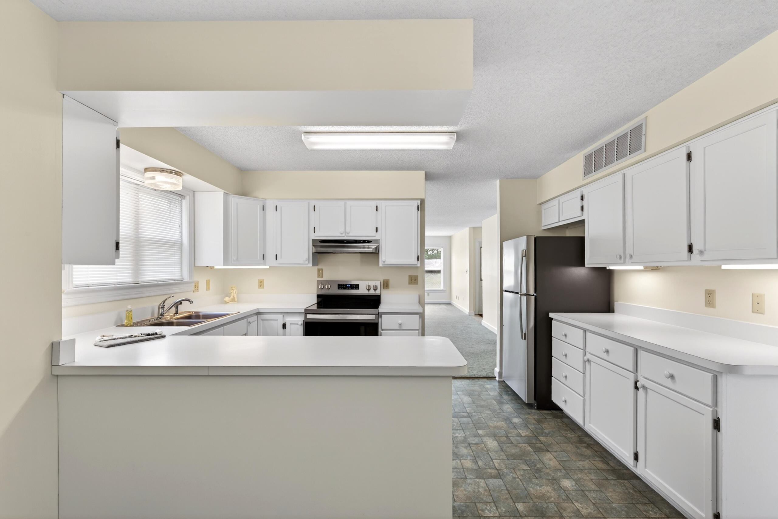 1045 North Colorado Street Property Photo 25