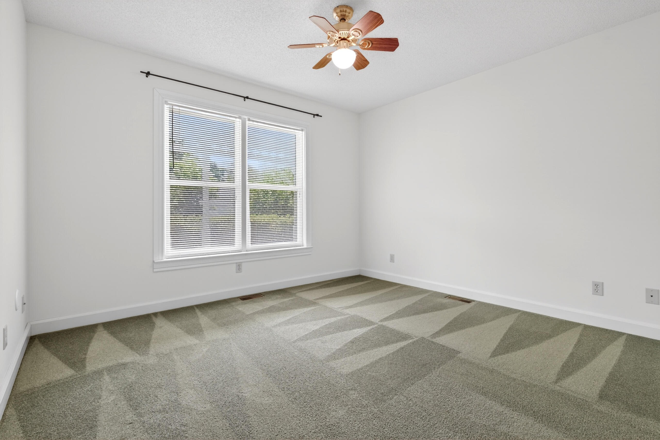 1045 North Colorado Street Property Photo 31