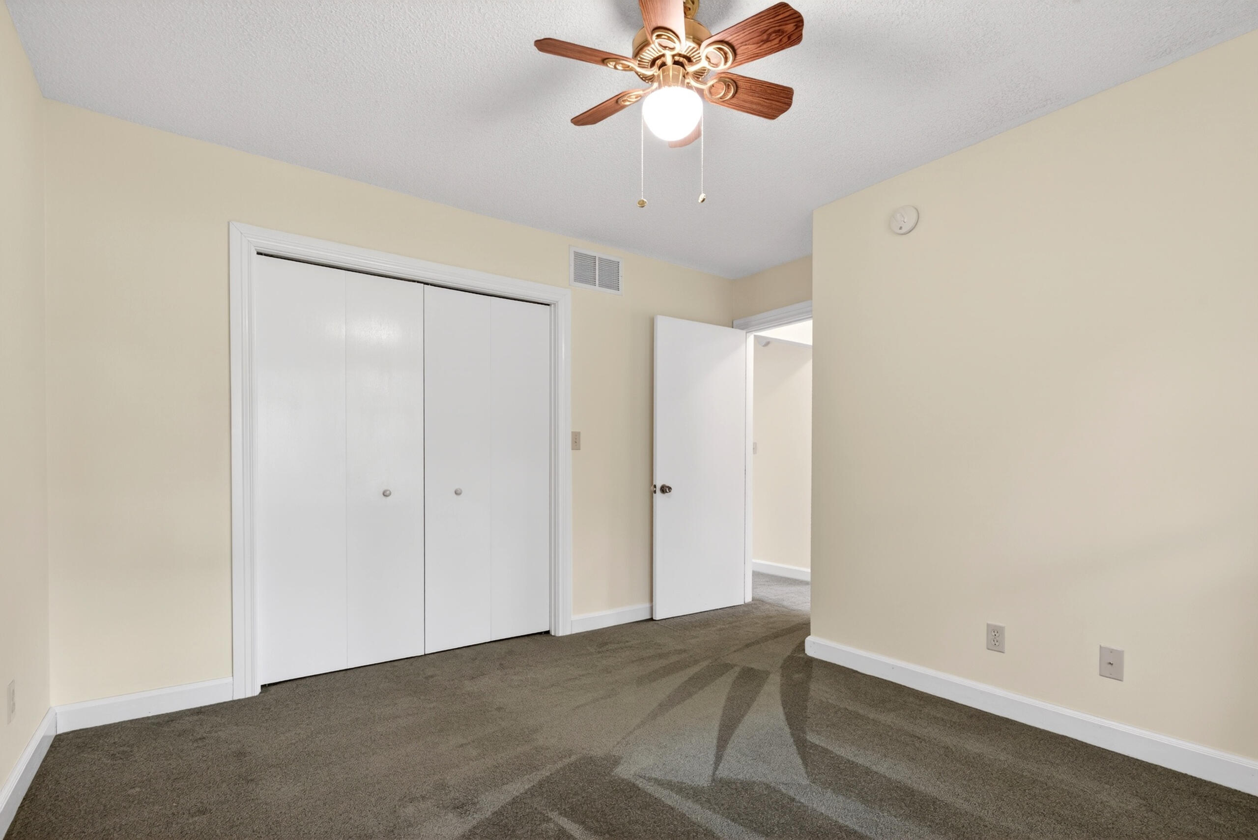 1045 North Colorado Street Property Photo 32