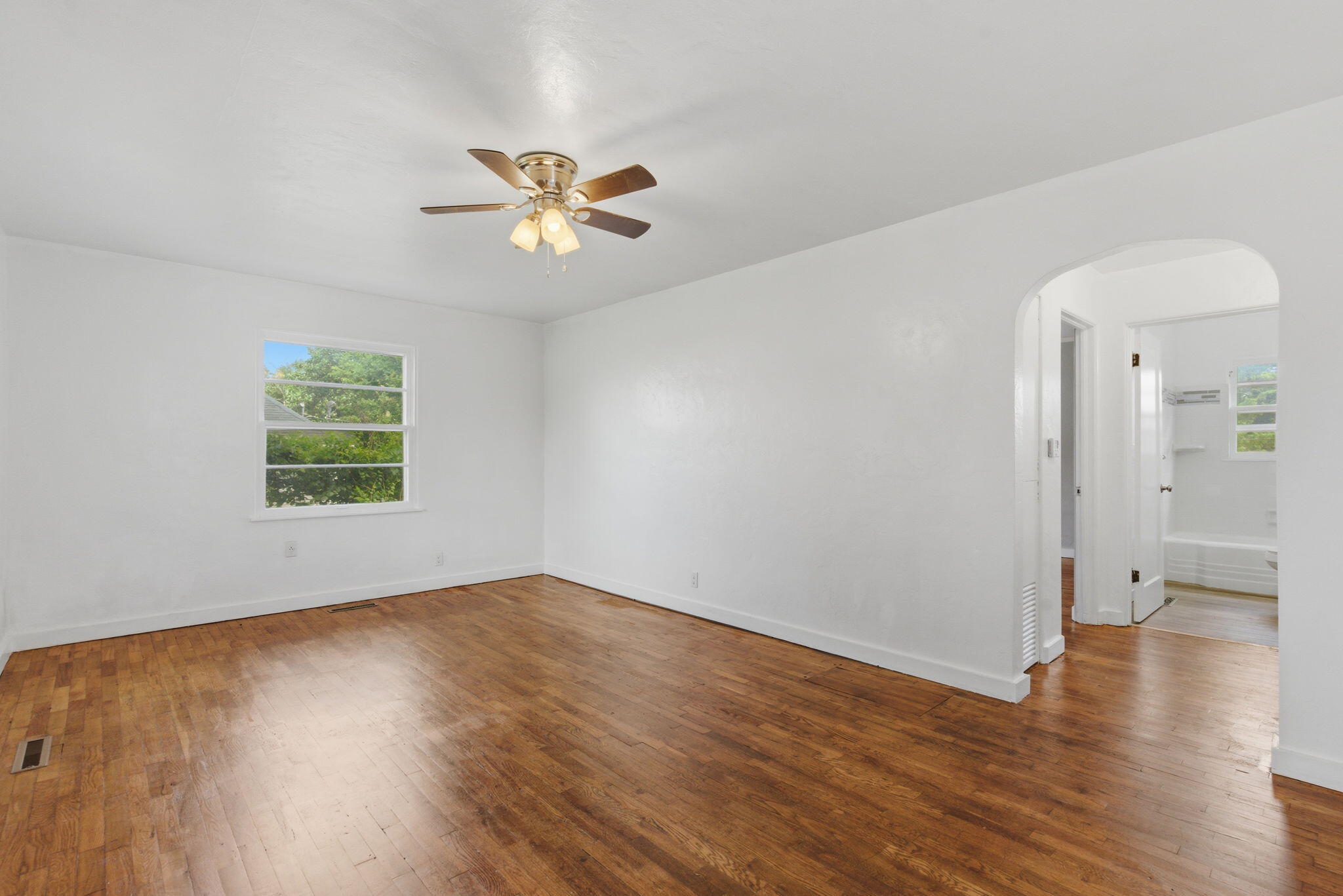 341 Shadowrock Drive Property Photo 5