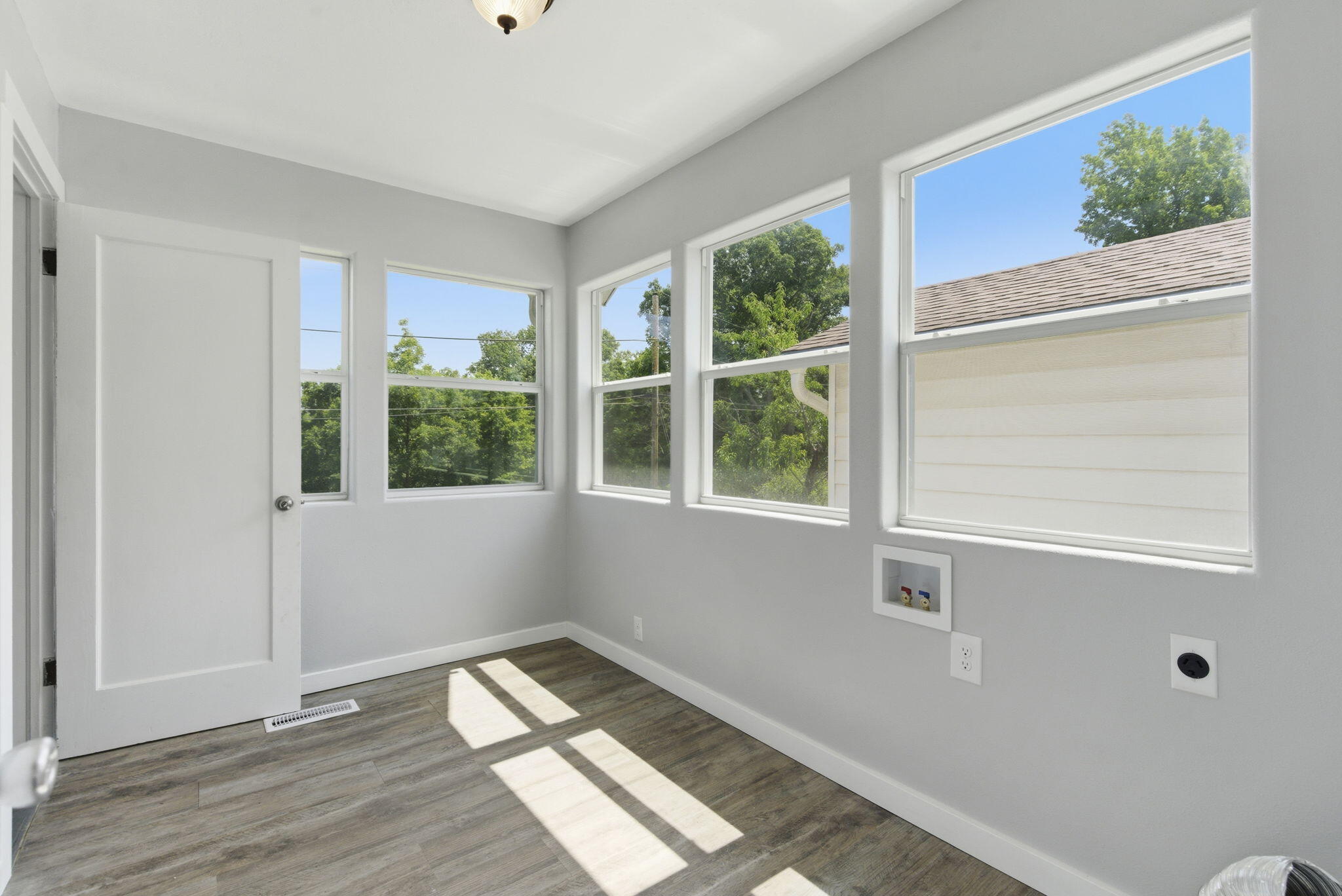341 Shadowrock Drive Property Photo 10