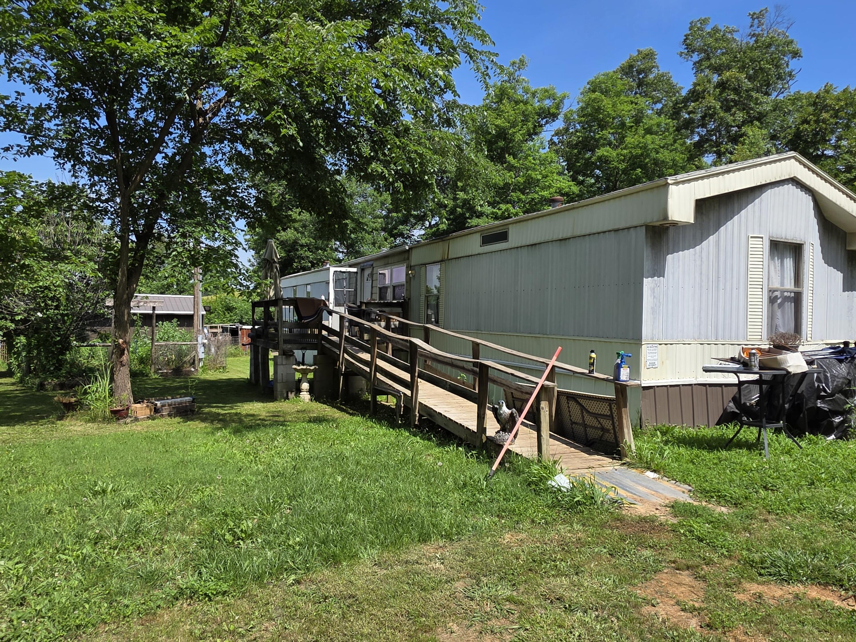 16686 Spruce Drive Property Photo 1