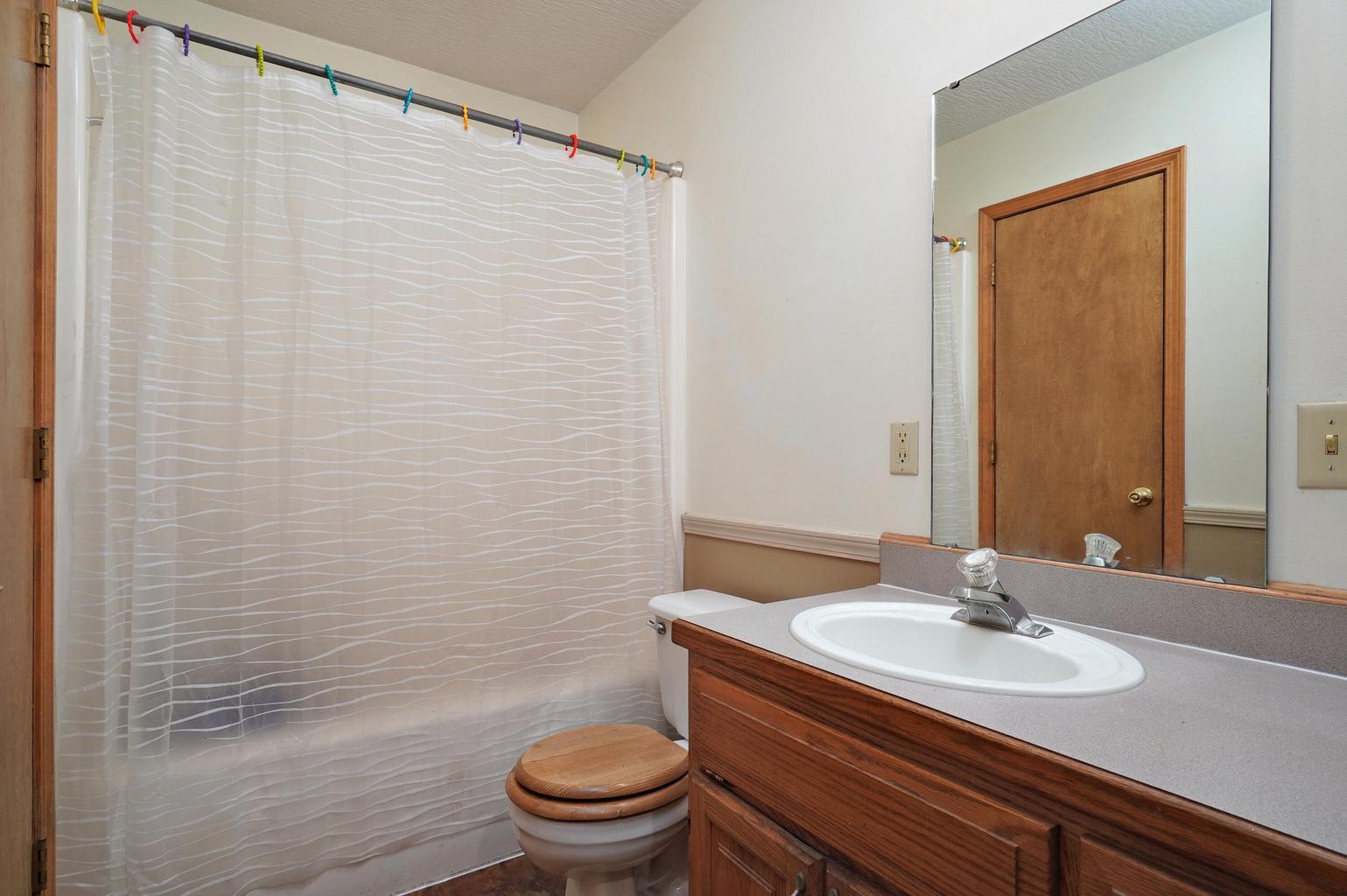5474 Bradley Avenue Property Photo 5