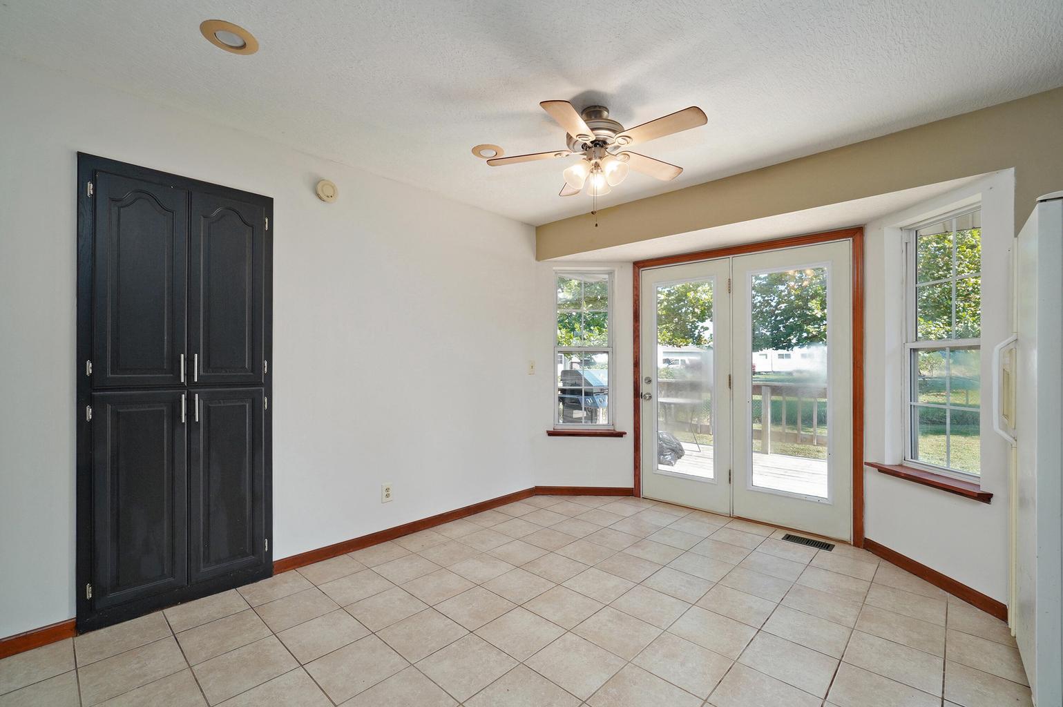 5474 Bradley Avenue Property Photo 6