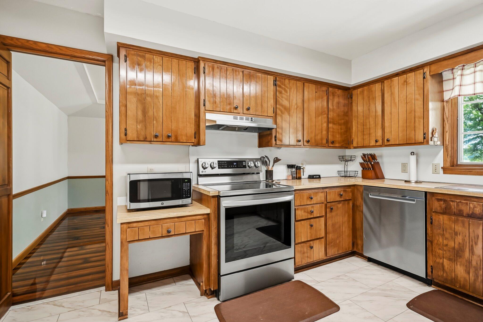 8624 Lawrence 2220 Property Photo 26
