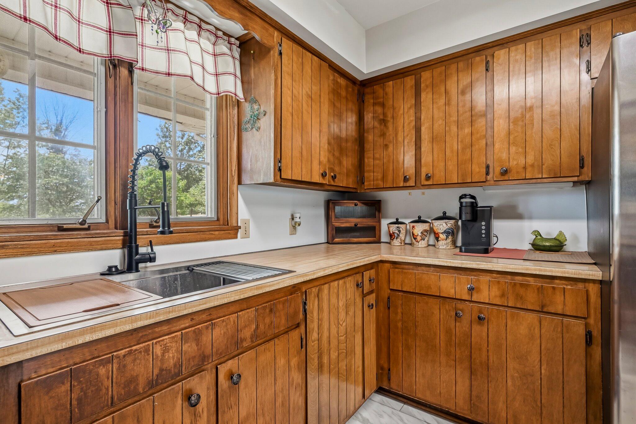 8624 Lawrence 2220 Property Photo 27