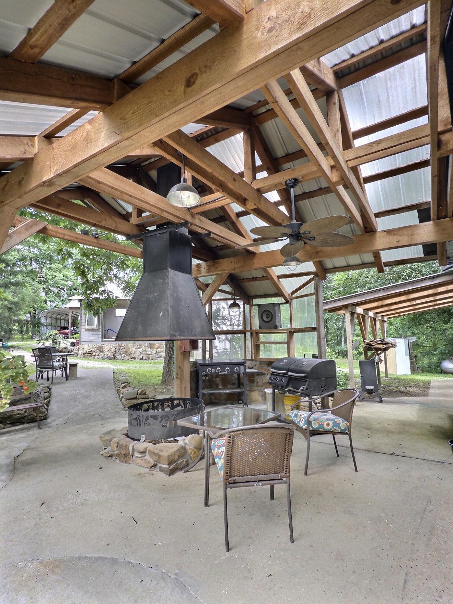 470 North Water Tower Road Property Photo 4