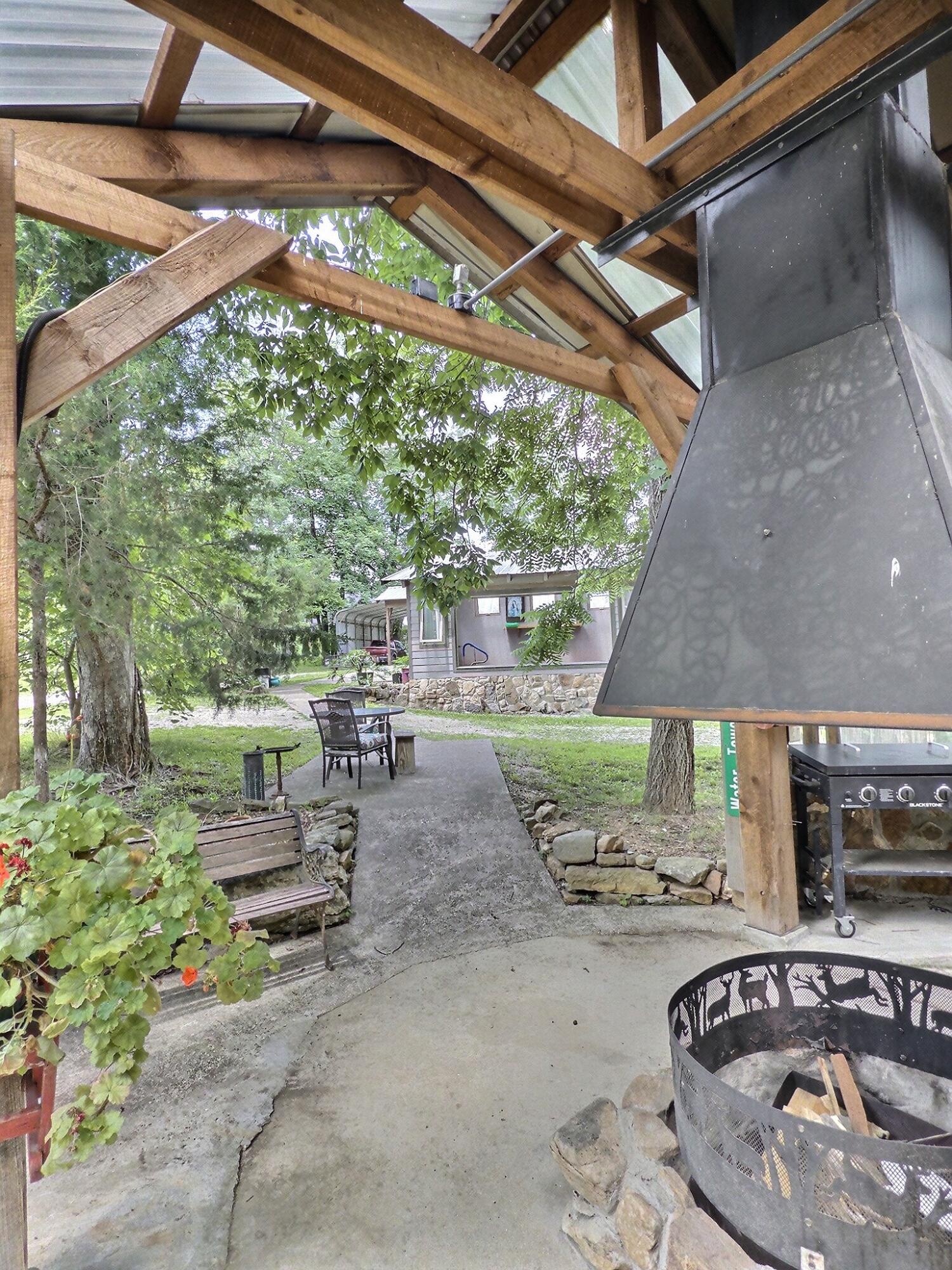 470 North Water Tower Road Property Photo 5