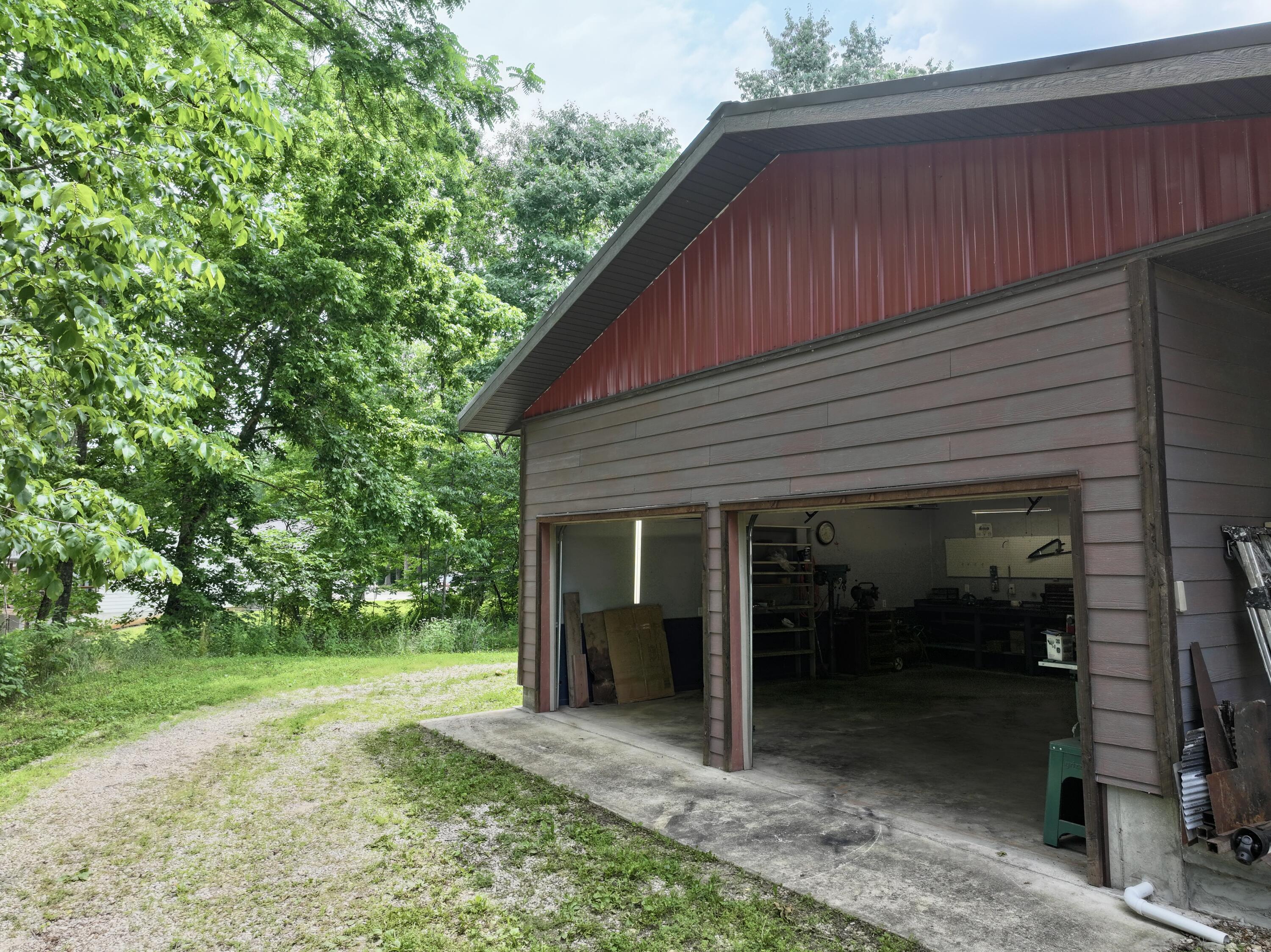470 North Water Tower Road Property Photo 8