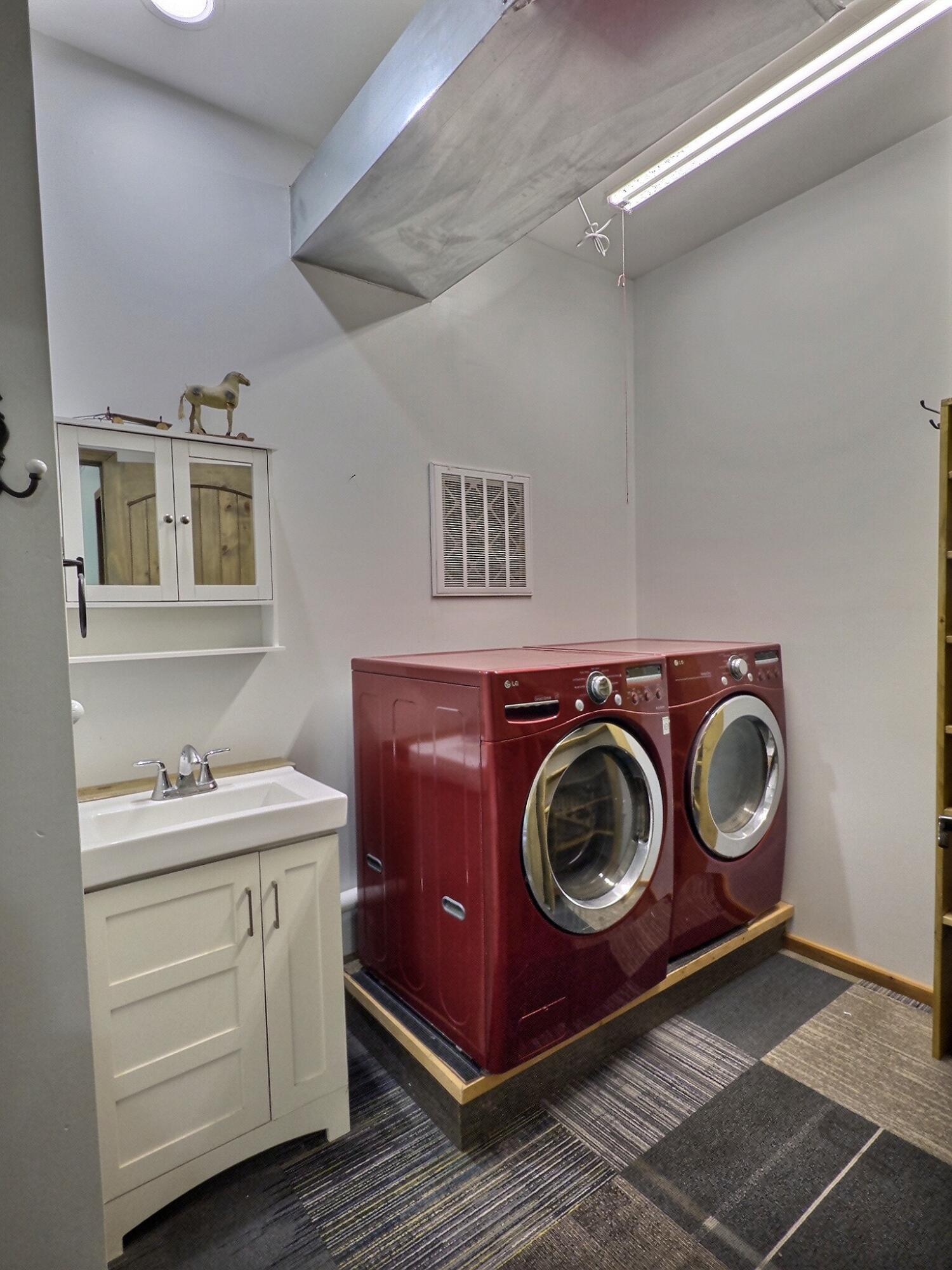 470 North Water Tower Road Property Photo 64