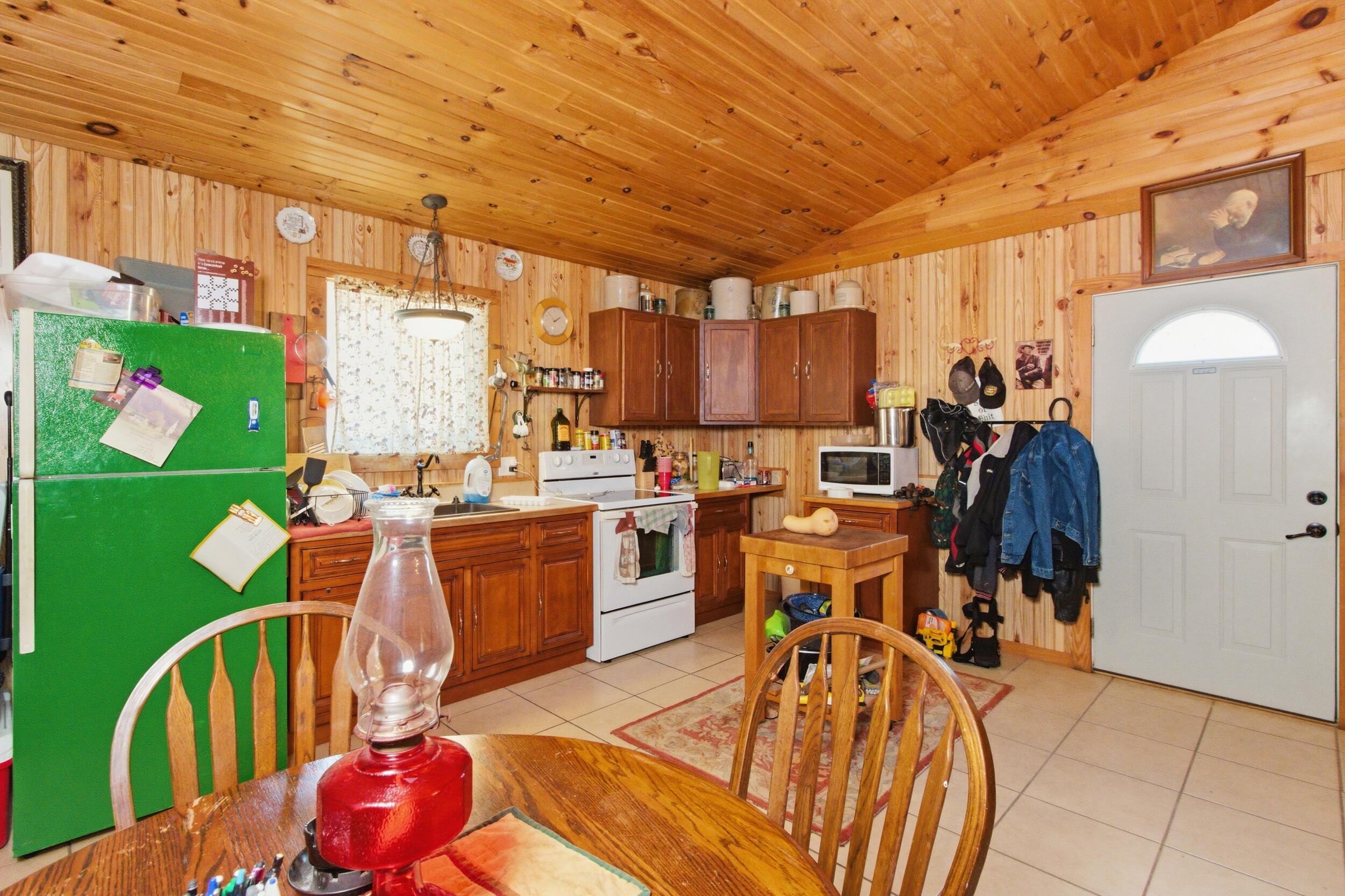 198 County Road 620d Property Photo 5