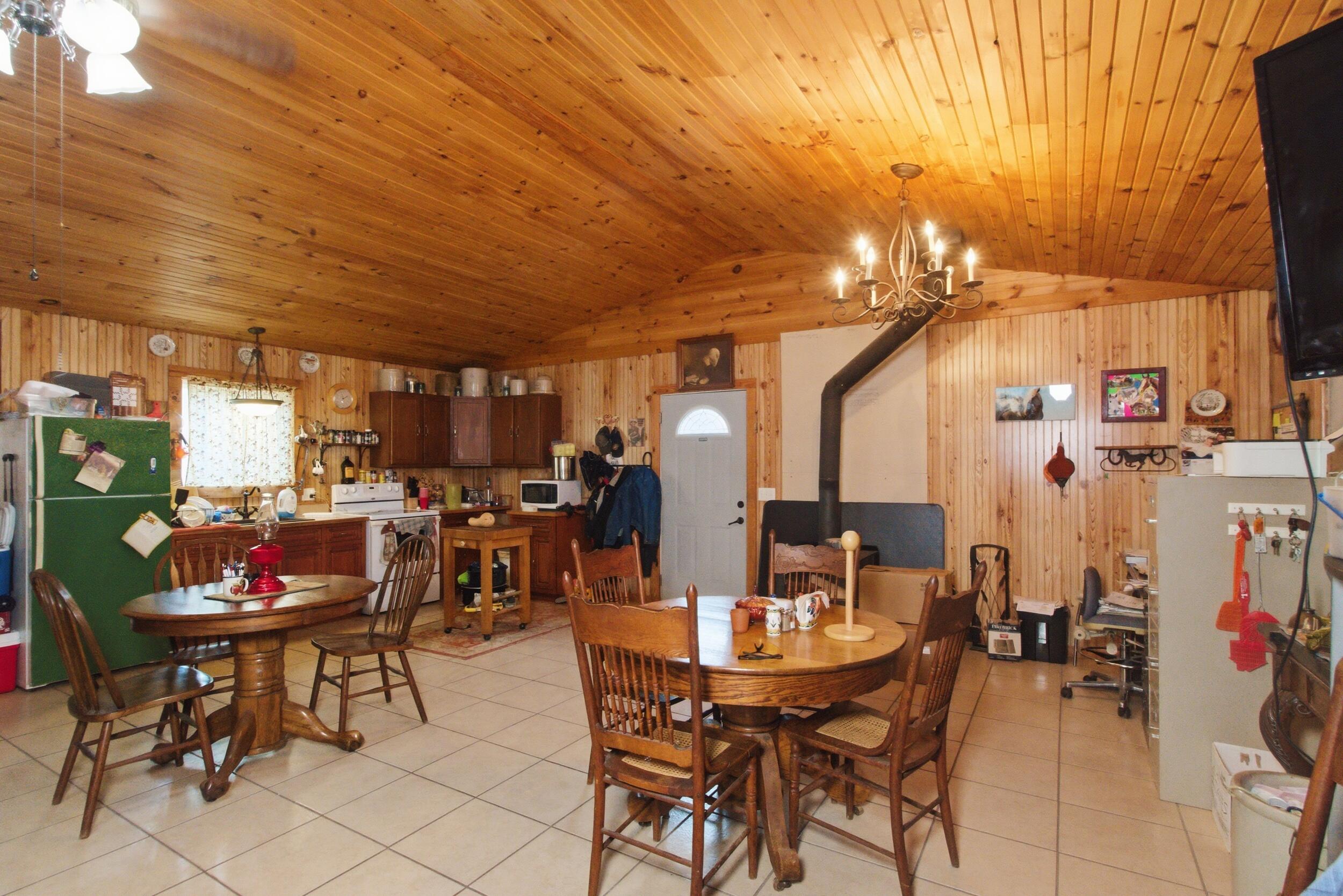 198 County Road 620d Property Photo 11