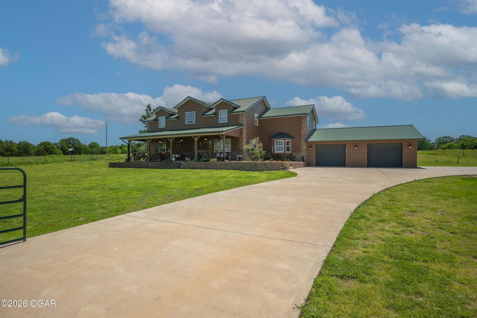 1.65+/- Ac 884 Holly Road Property Photo 4
