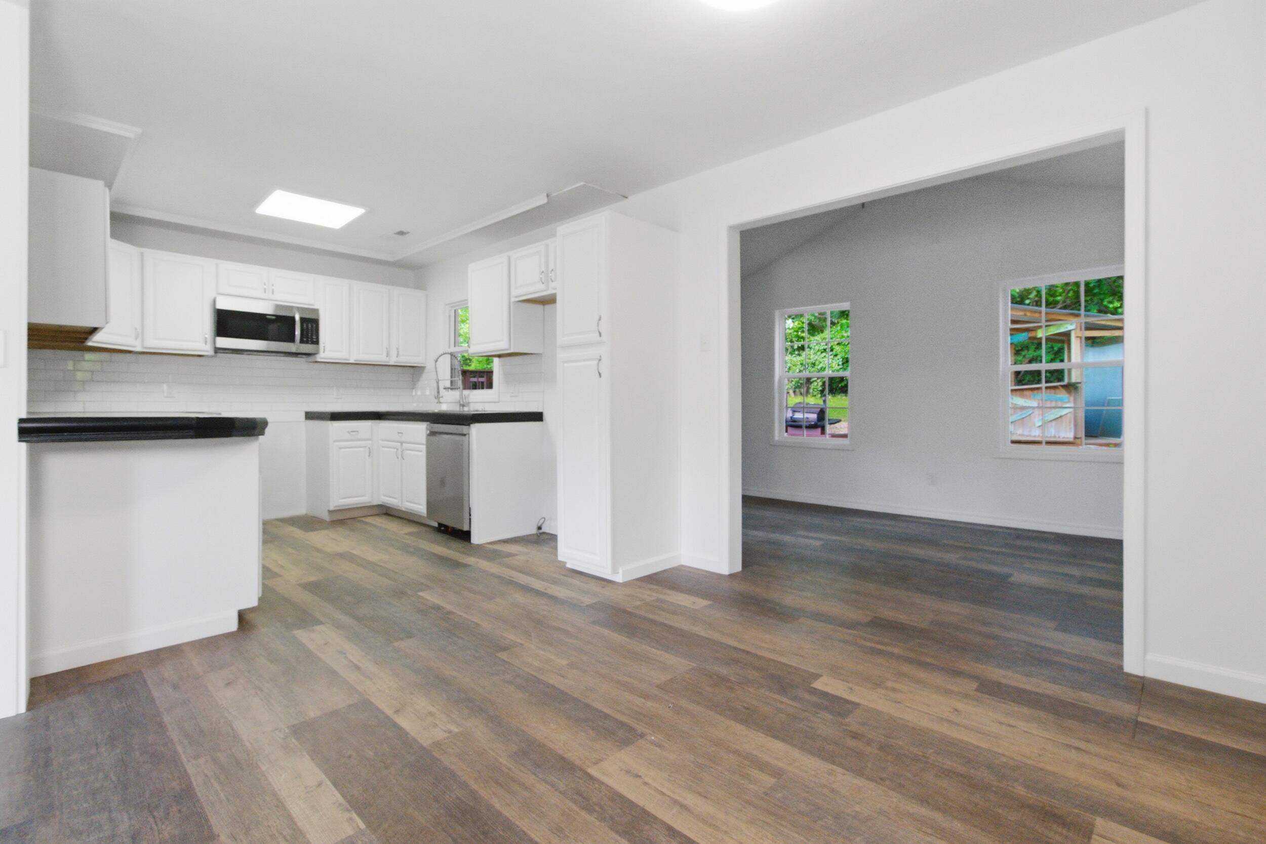 1139 Columbus Street Property Photo 4