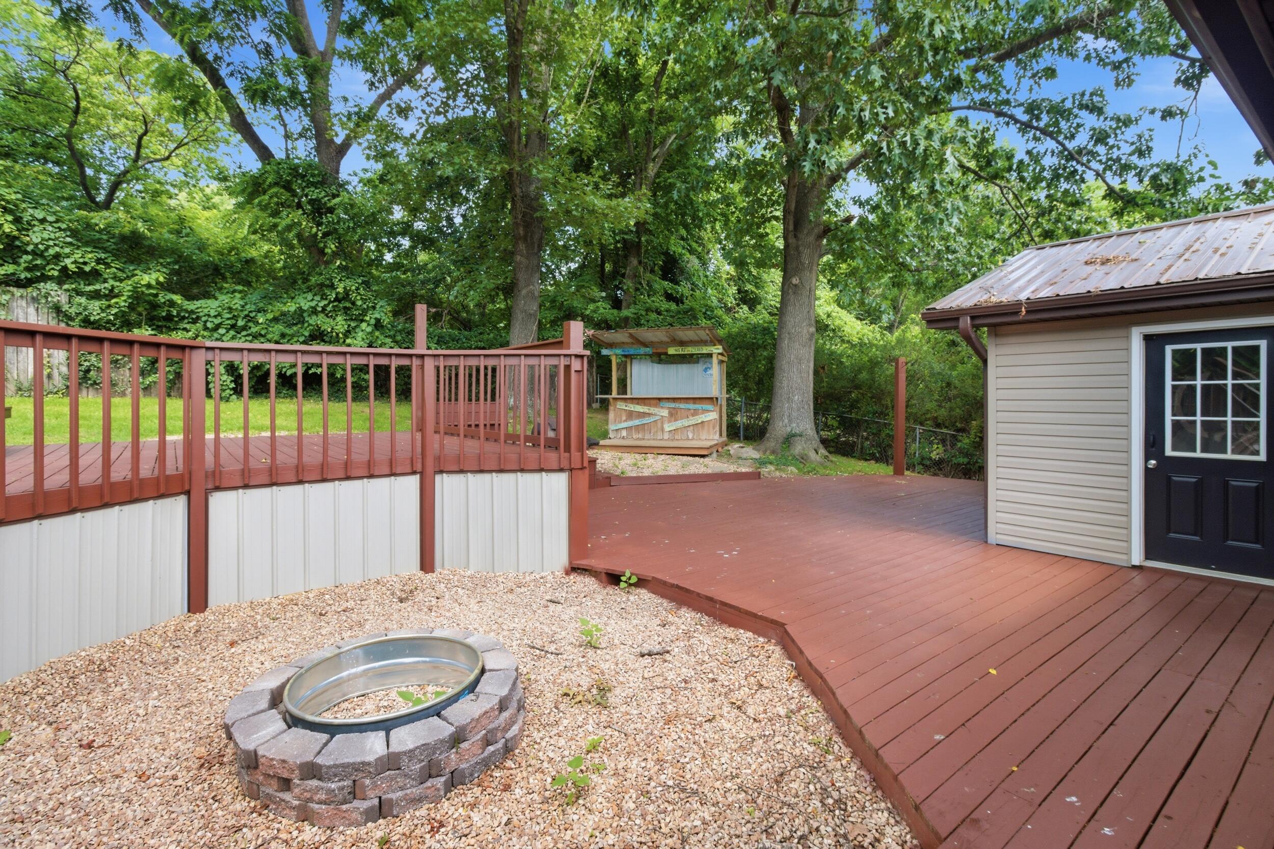 1139 Columbus Street Property Photo 25