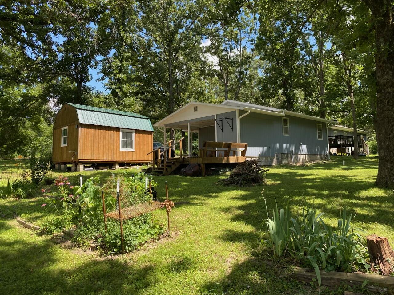 904 Kansas Street Property Photo 3