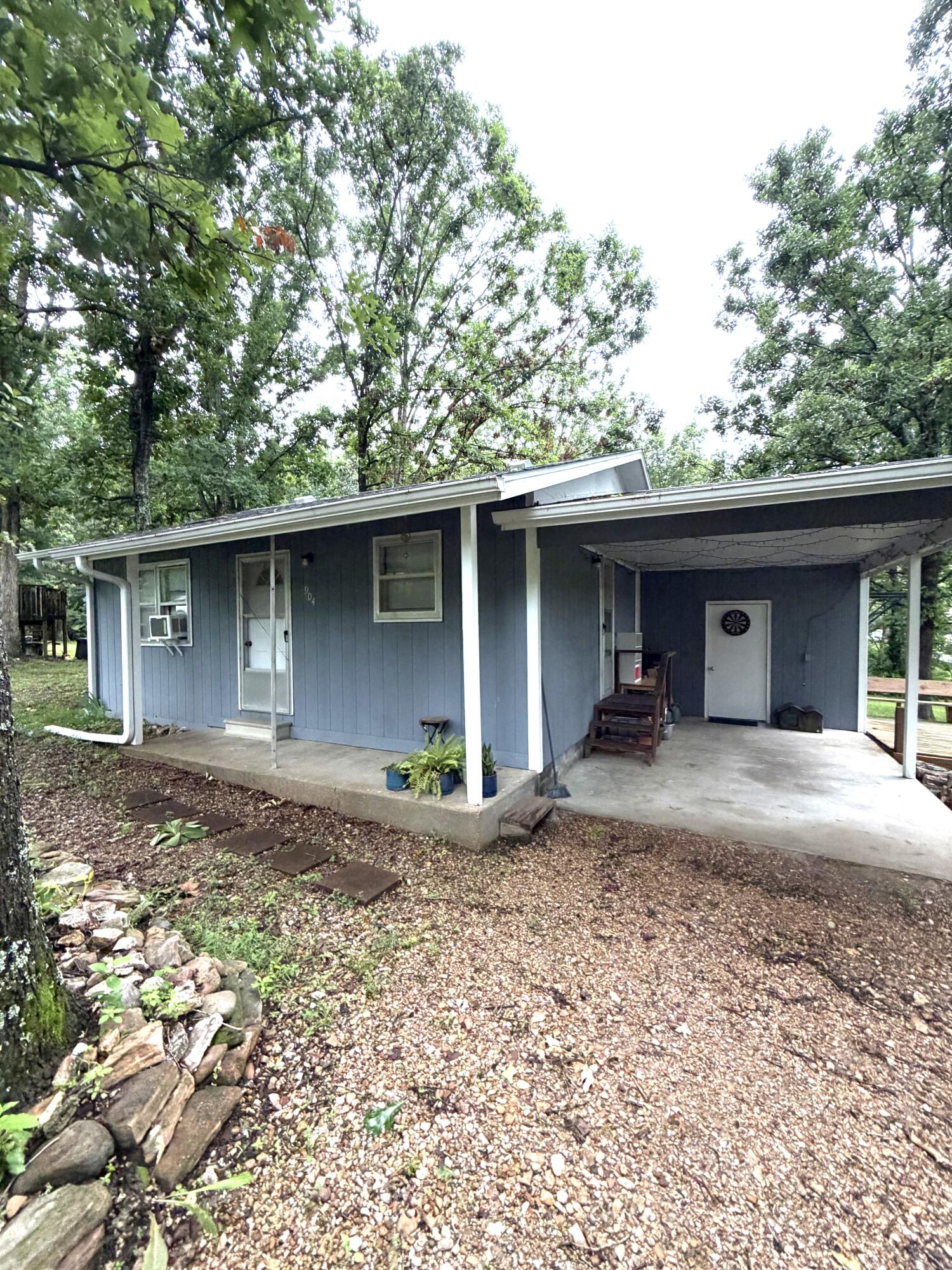 904 Kansas Street Property Photo 16