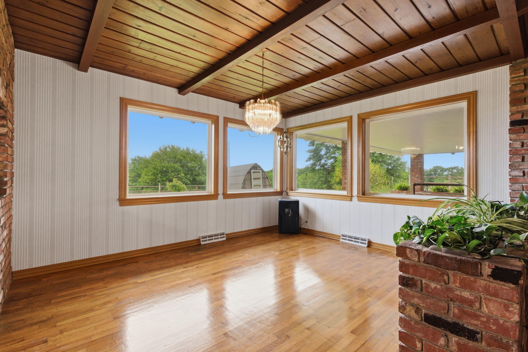3642 South Farm Road 69 Property Photo 10