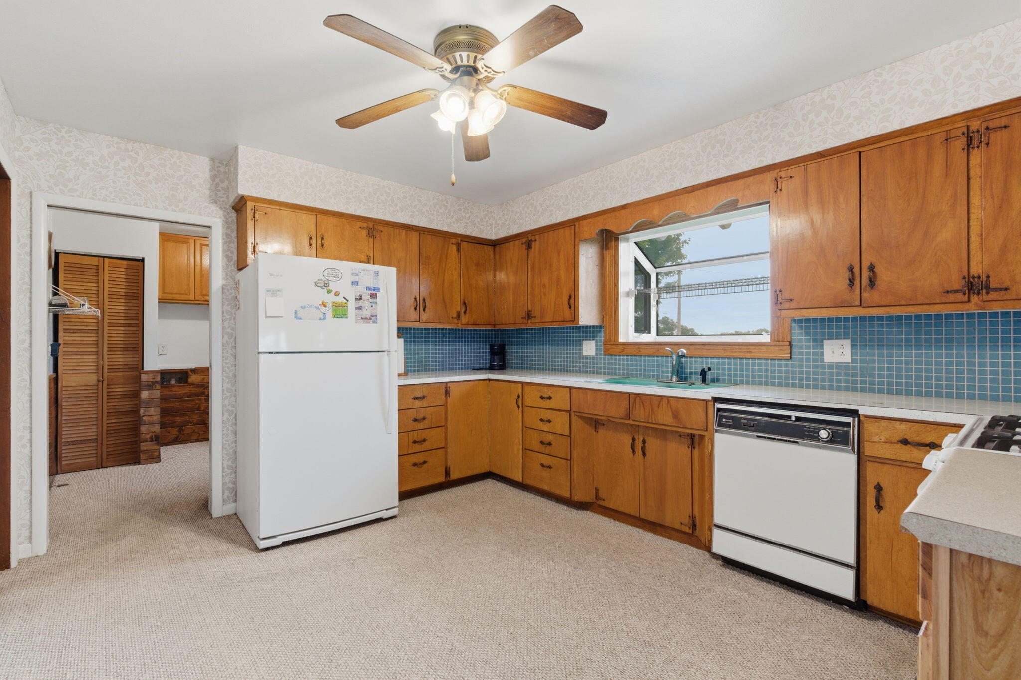3642 South Farm Road 69 Property Photo 18