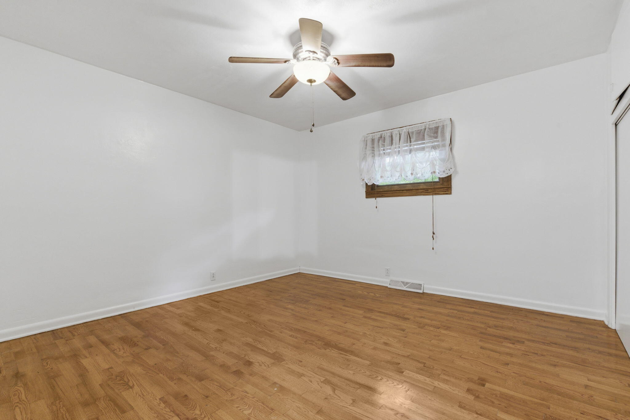3642 South Farm Road 69 Property Photo 24