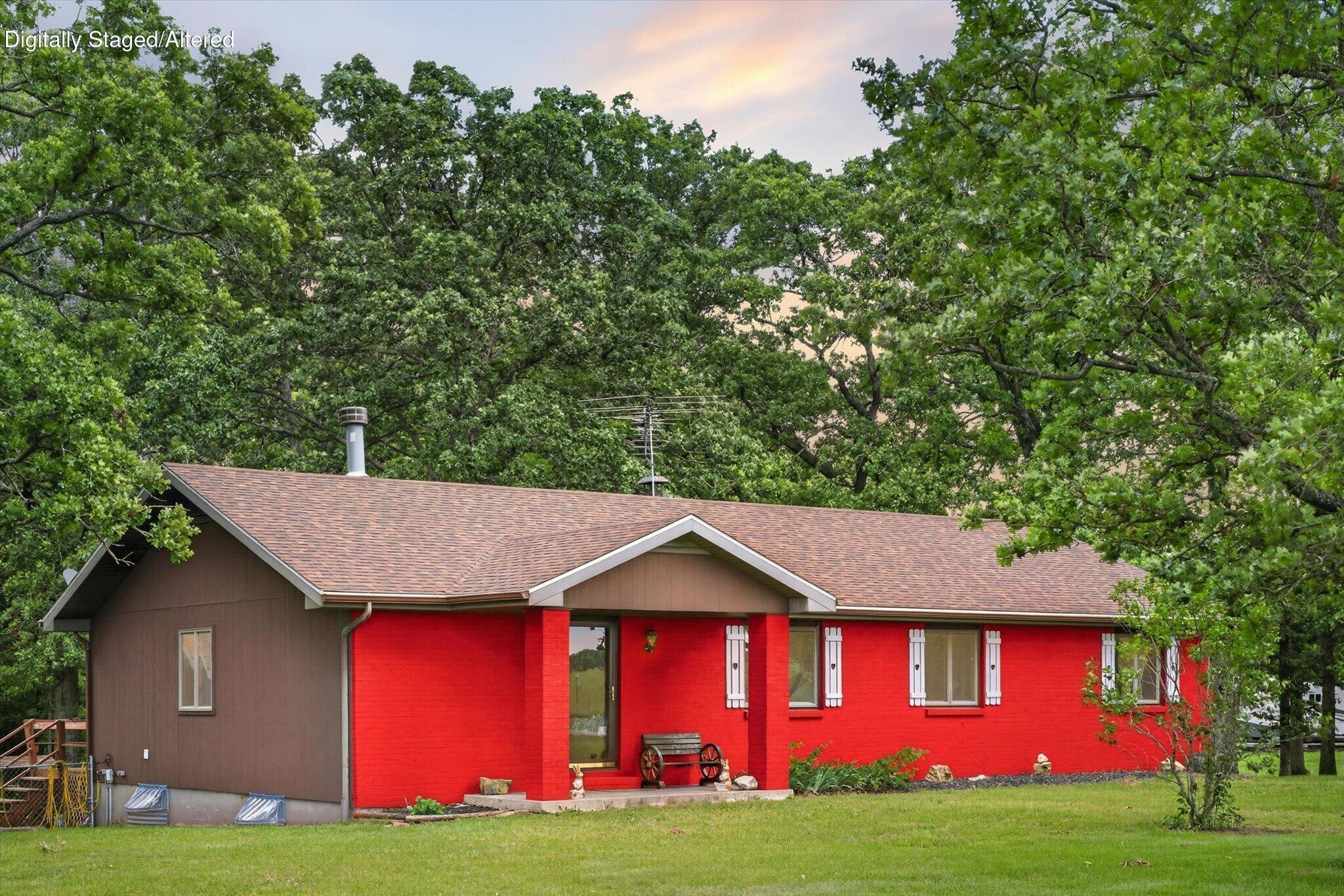 17258 Highway B Property Photo 1