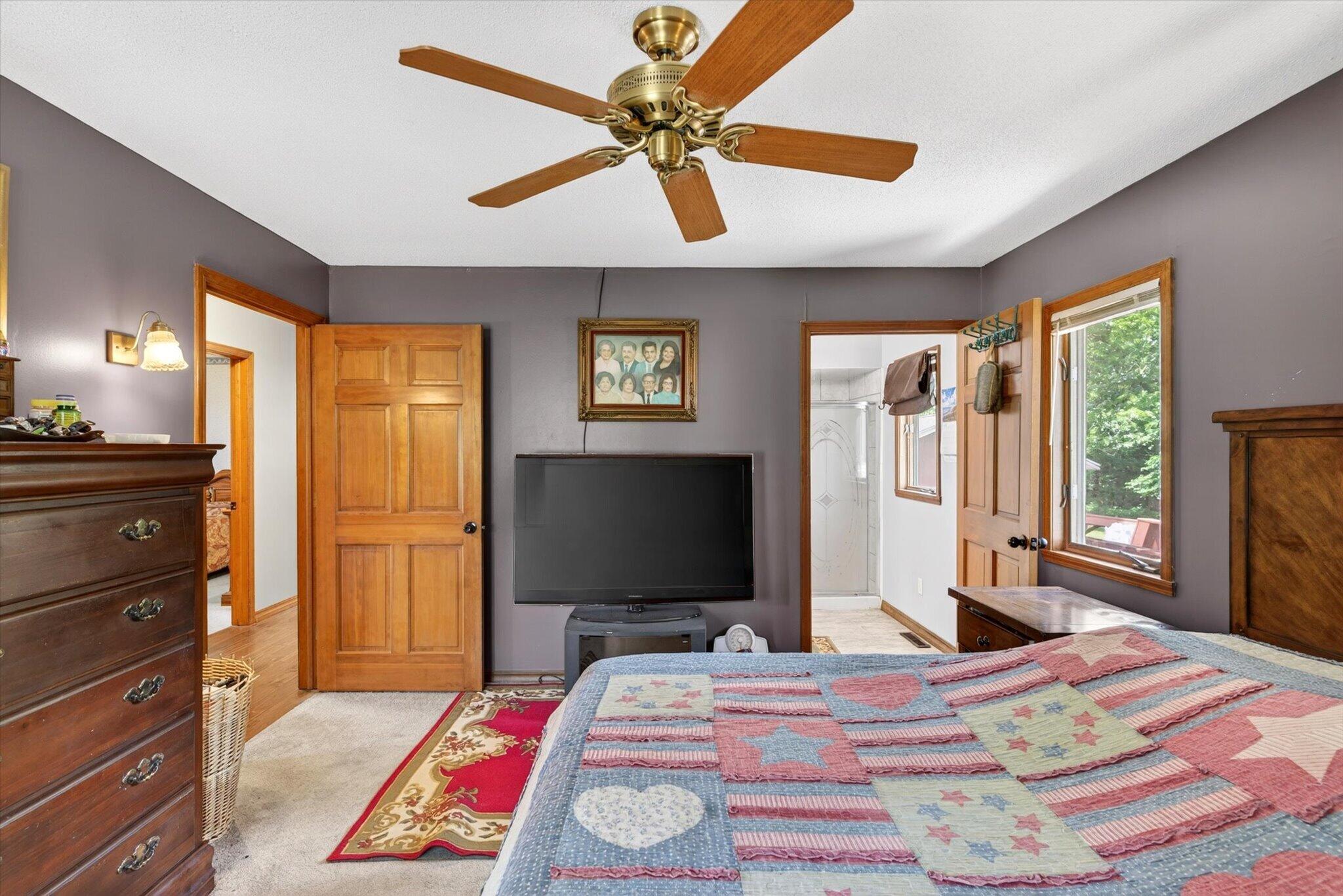 17258 Highway B Property Photo 17
